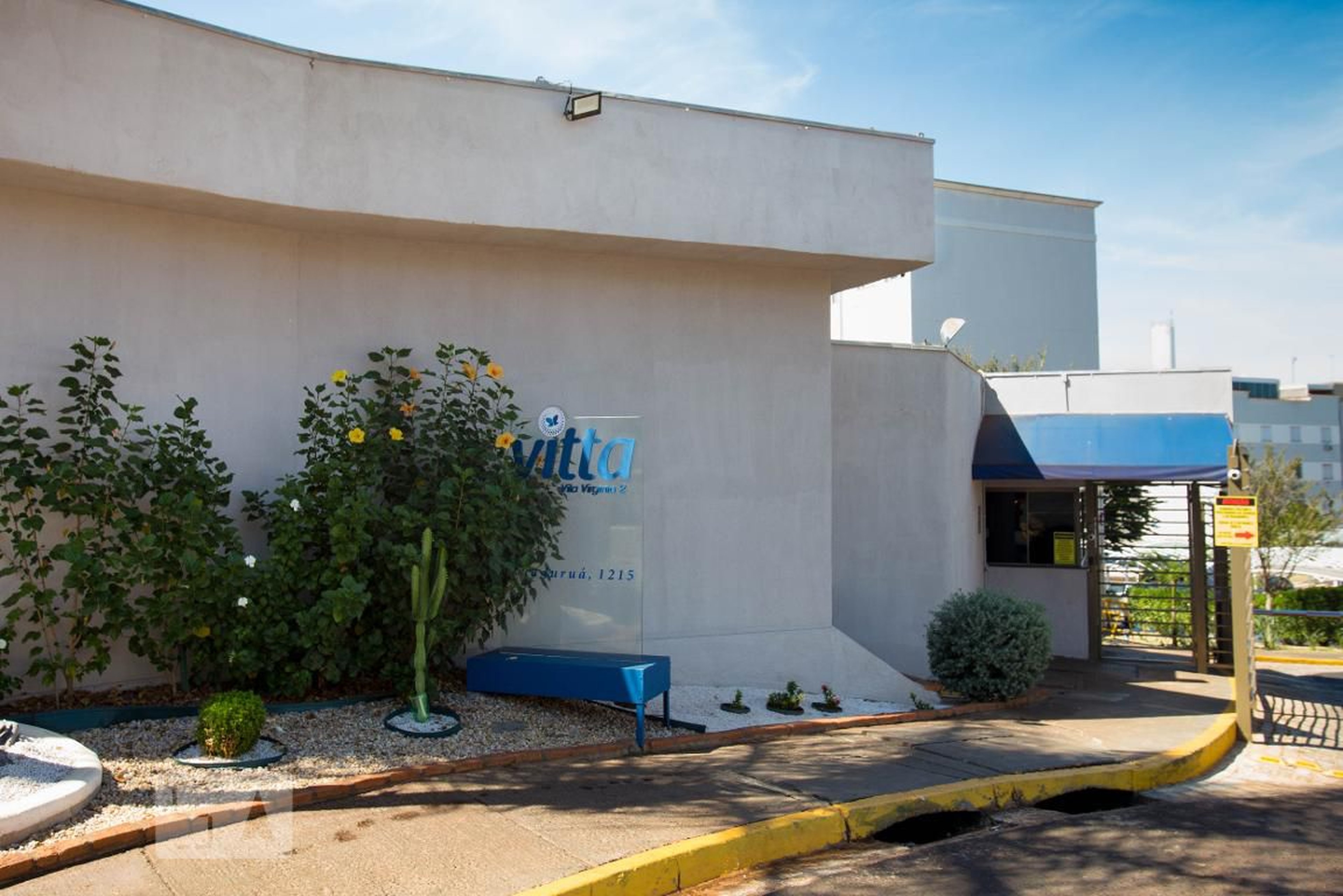 Fachada Condomínio em Rua Juruá, 1215