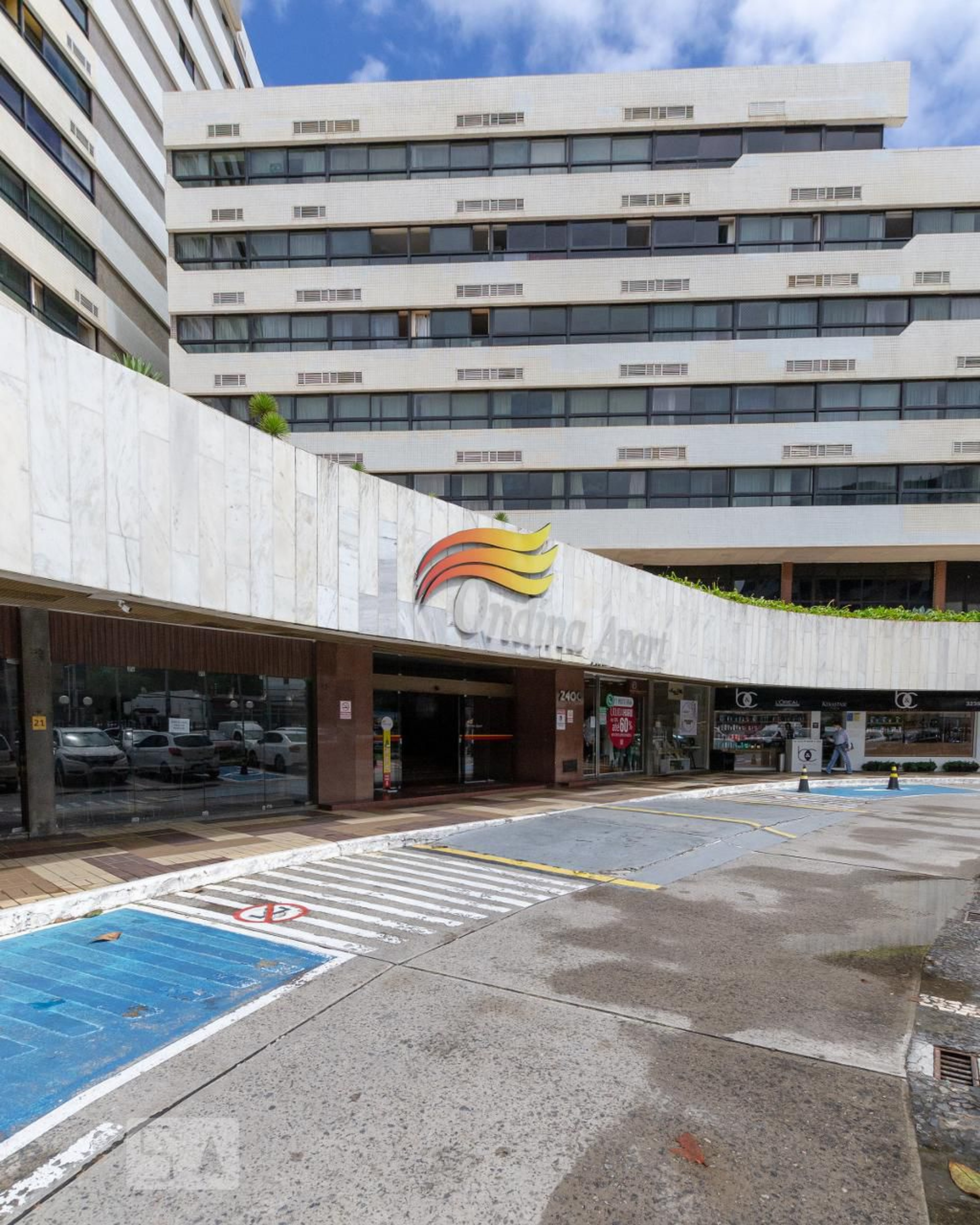 Fachada Condomínio Ondina Apart Hotel