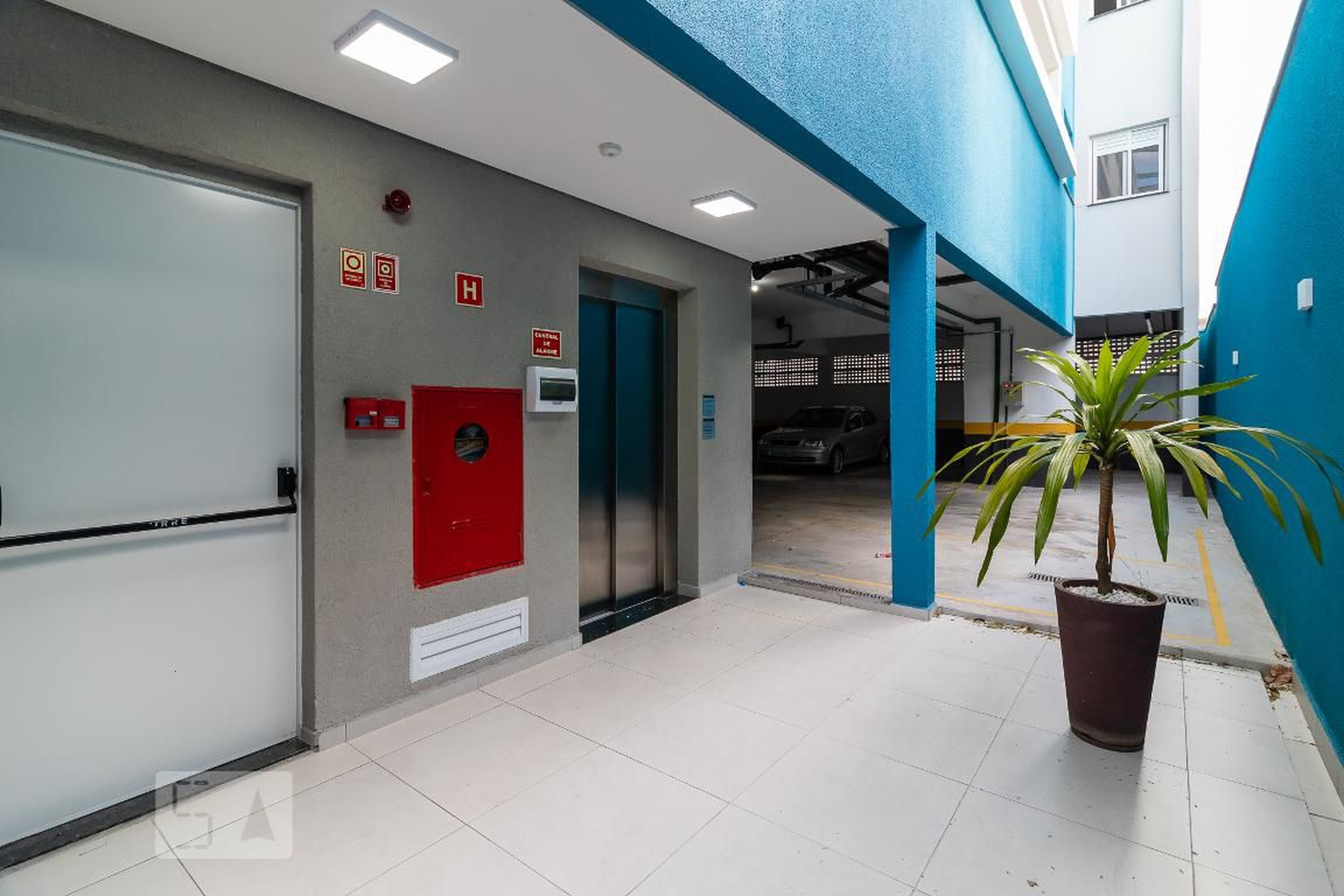 Hall de entrada - Edifício Mais Guaiaúna