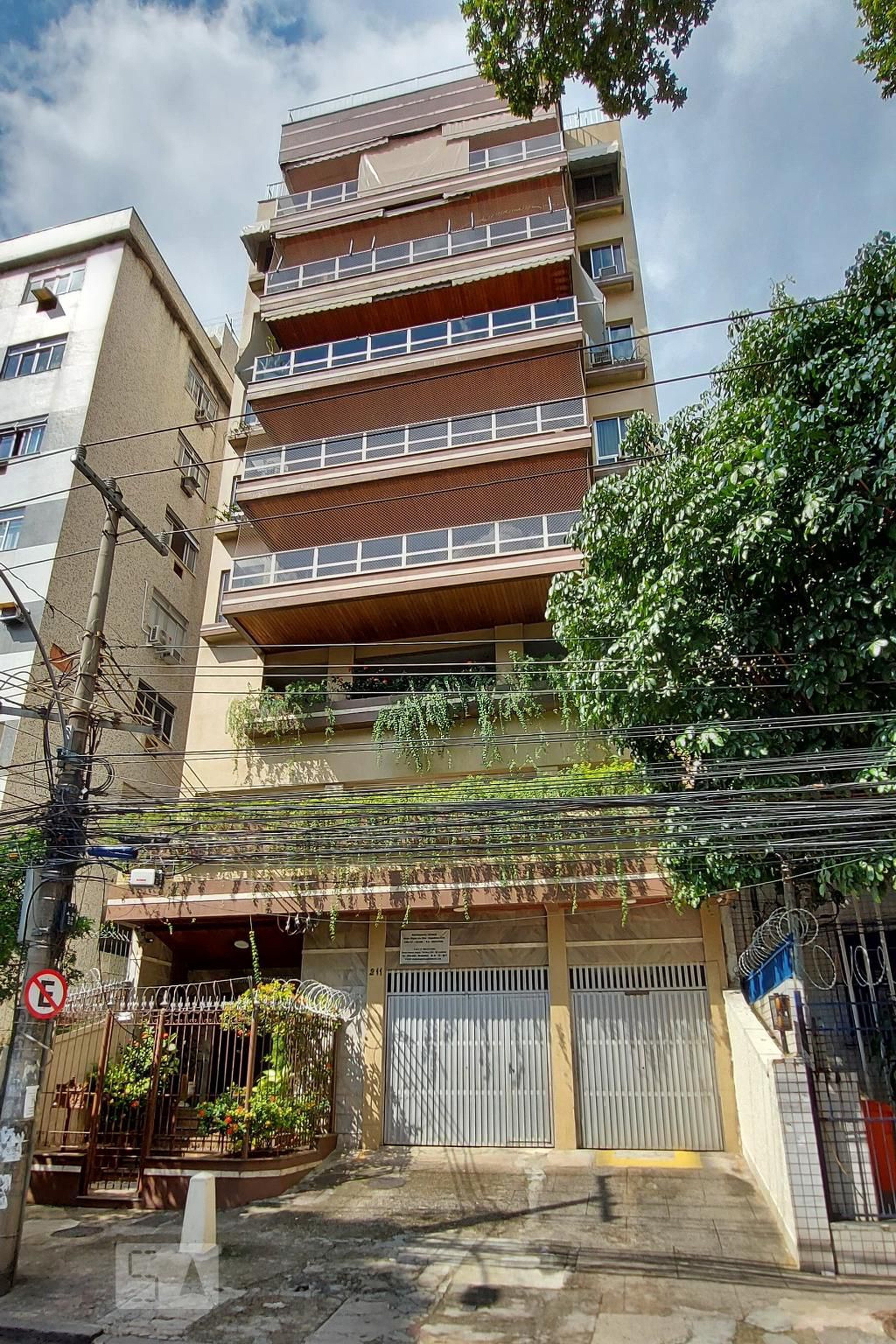 Fachada Condomínio Mont Serrat VII