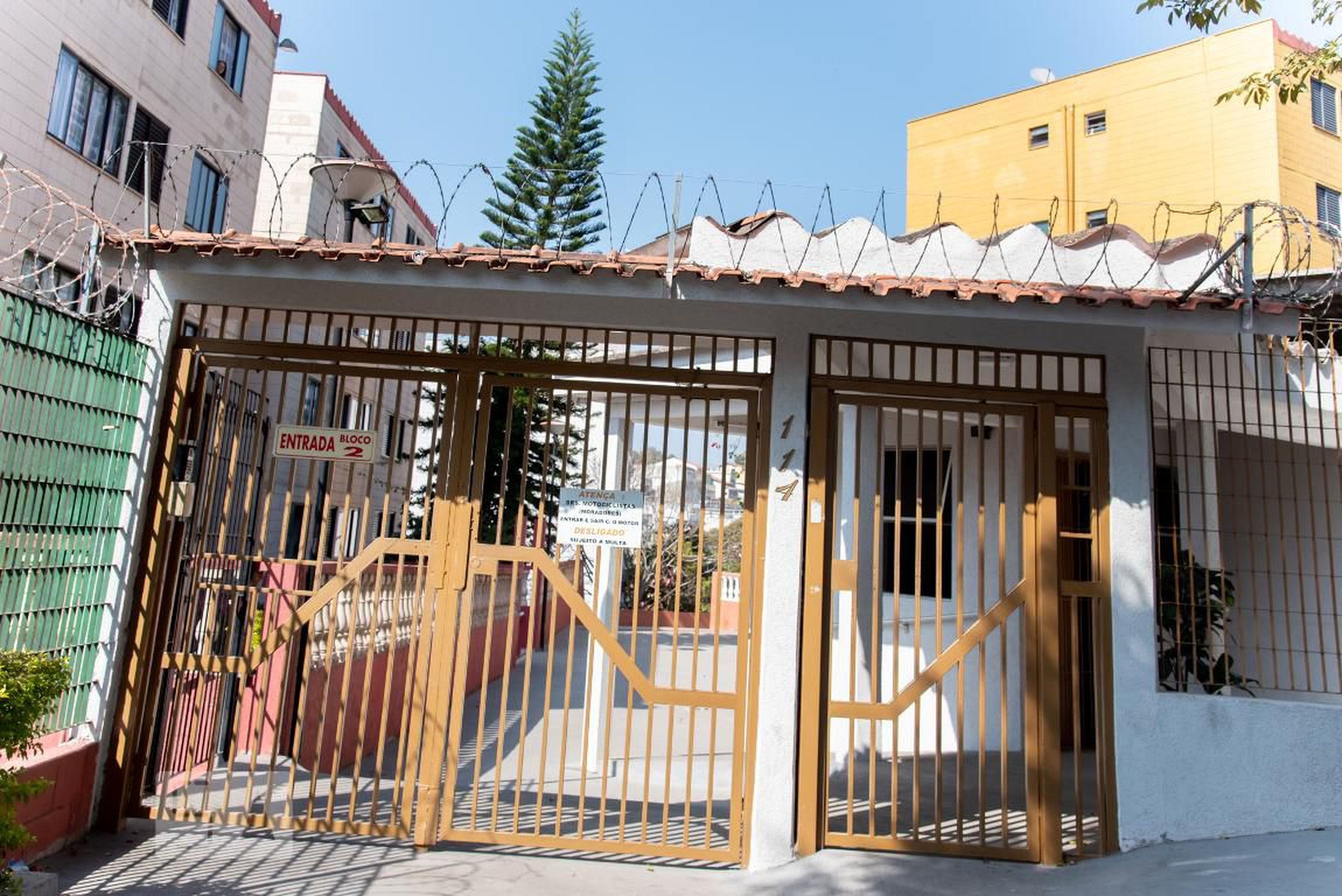 Fachada do Condomínio Condomínio Alamandas A