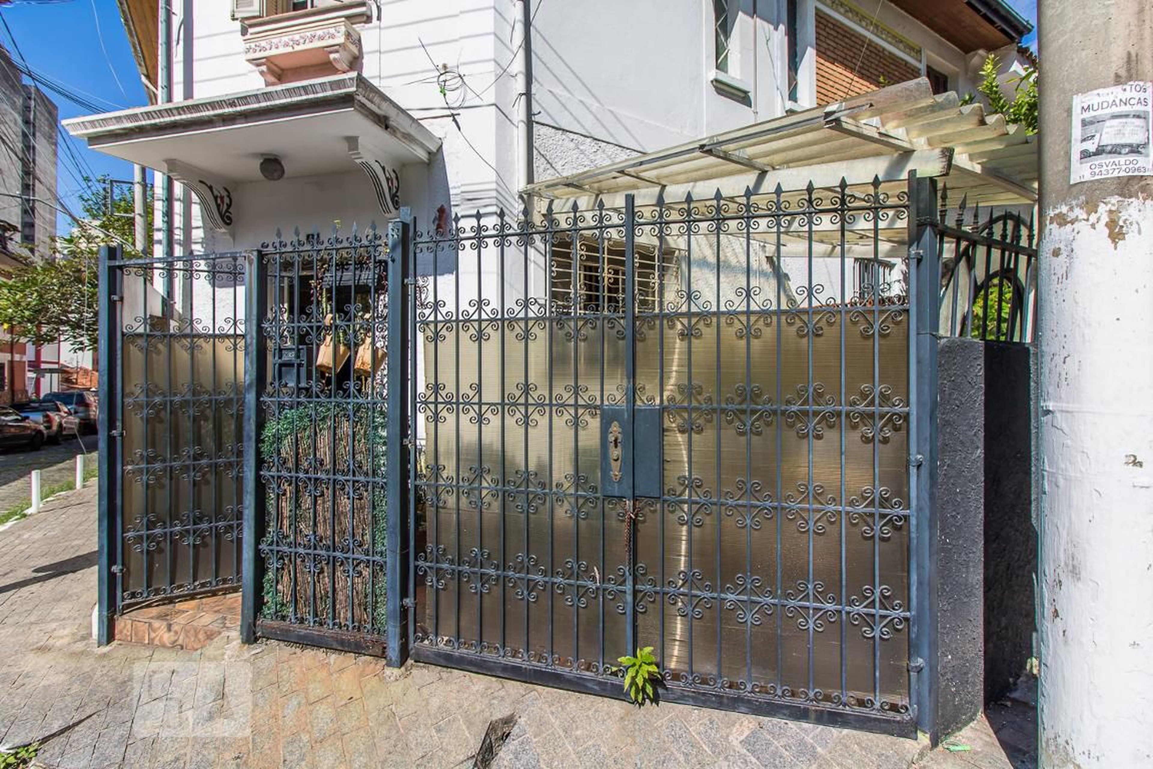 Fachada Condomínio em Rua Jardim Francisco Marcos, 41