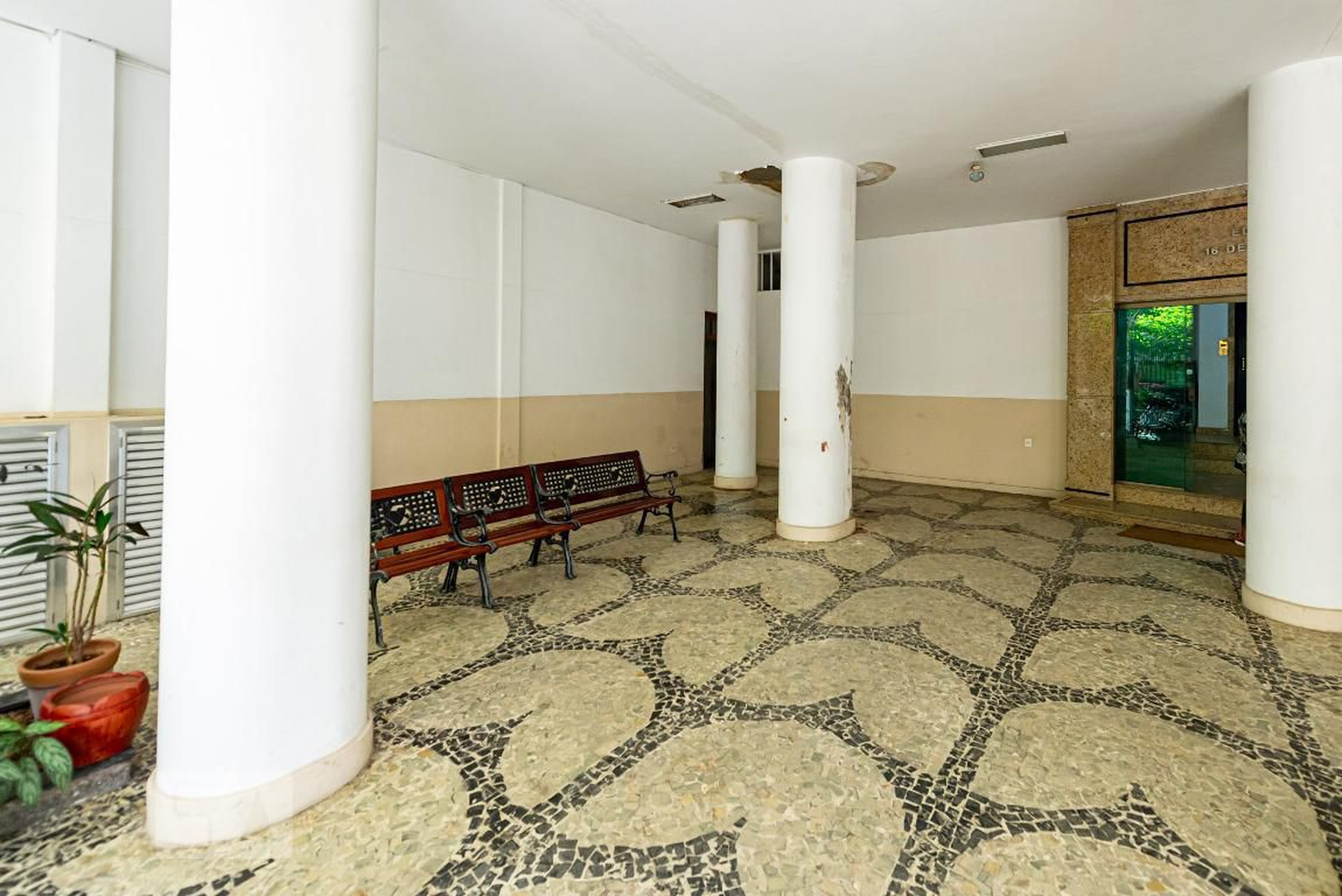 Área comum - Edifício 16 de Outubro