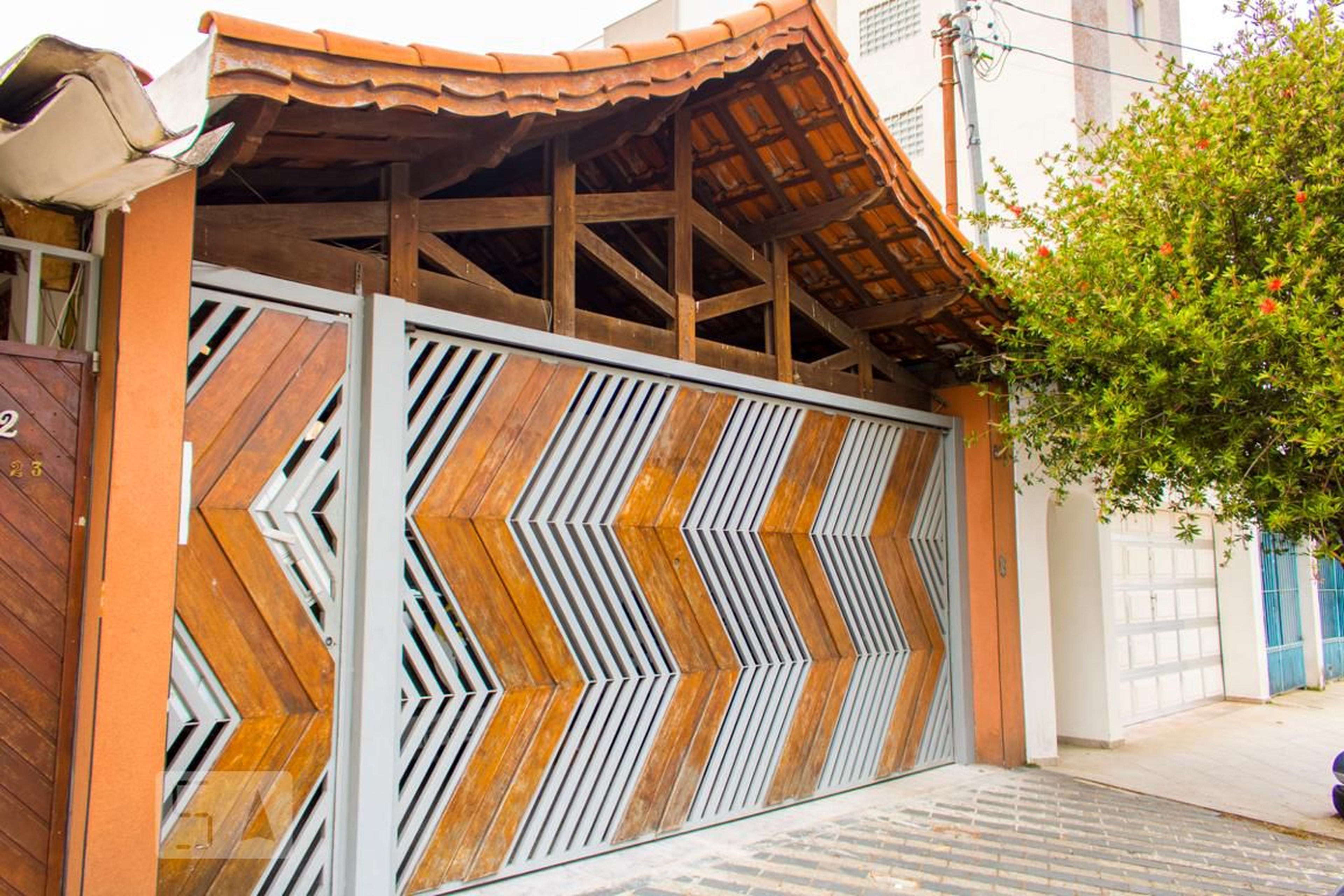 Fachada Condomínio em Rua Santa Carolina, 212