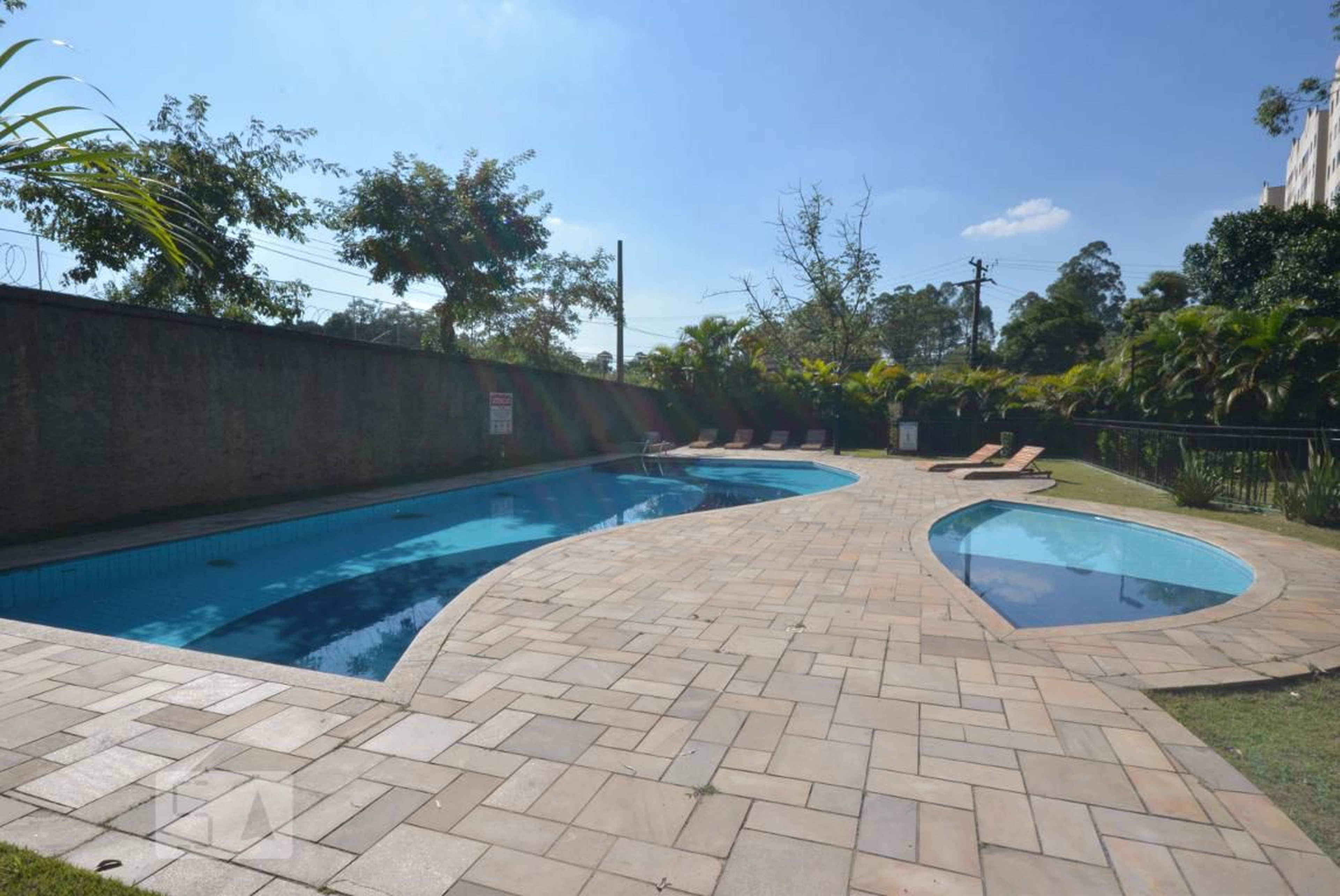 Piscina - Vida Áurea