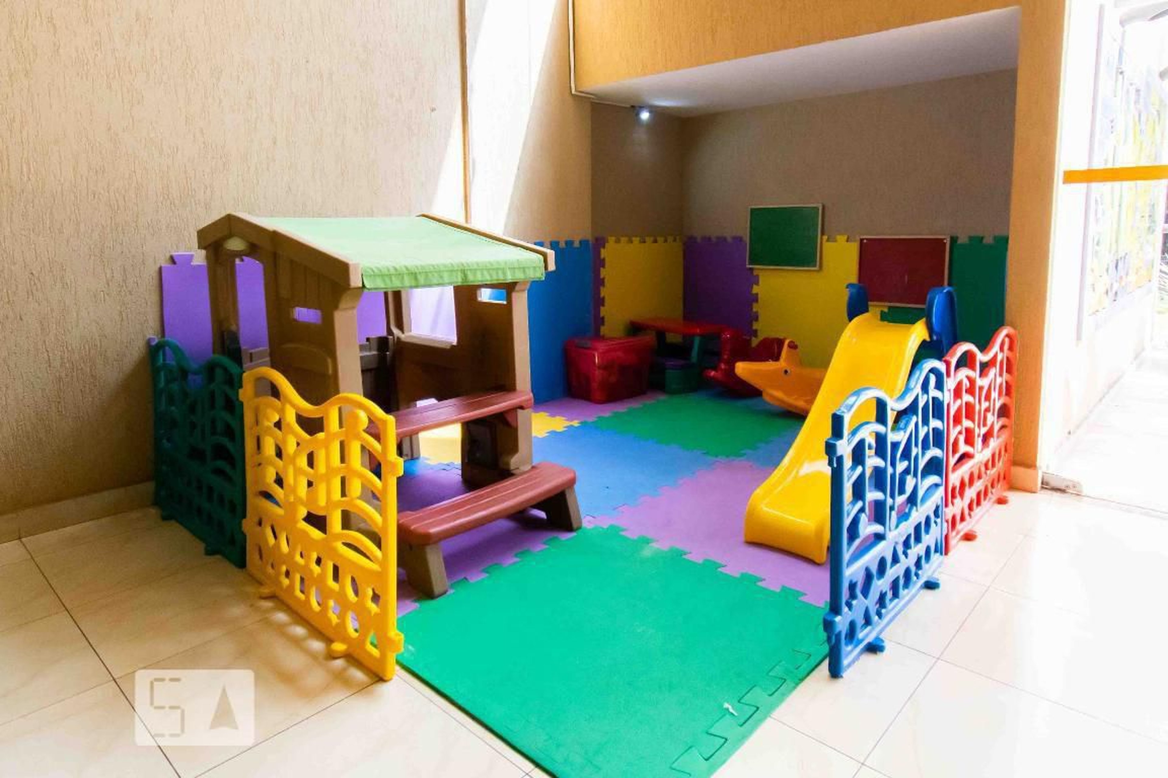 Playground - Edifício Real Flat