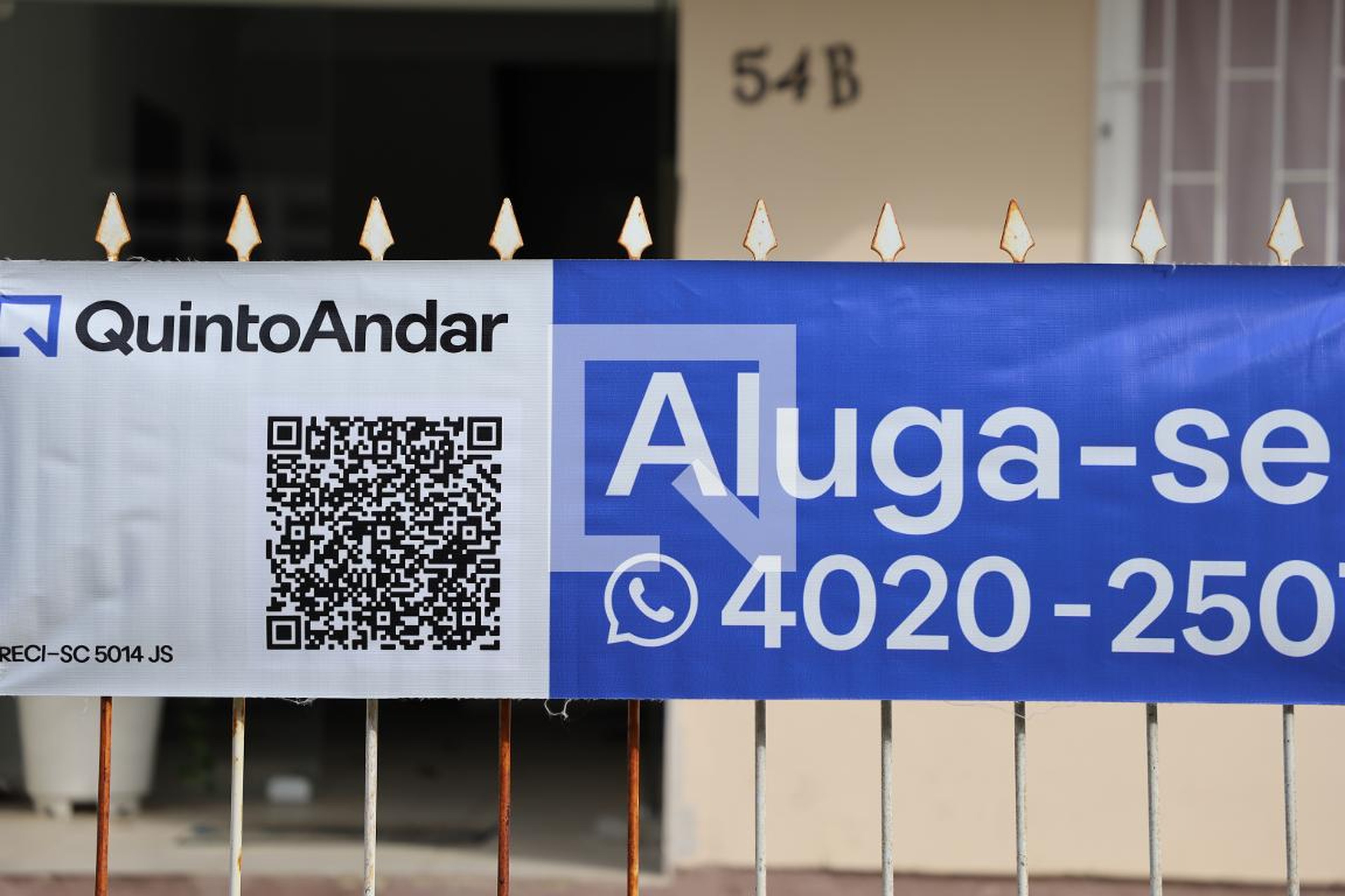 Fachada Condomínio em Servidão Júlio Petroski, 54b