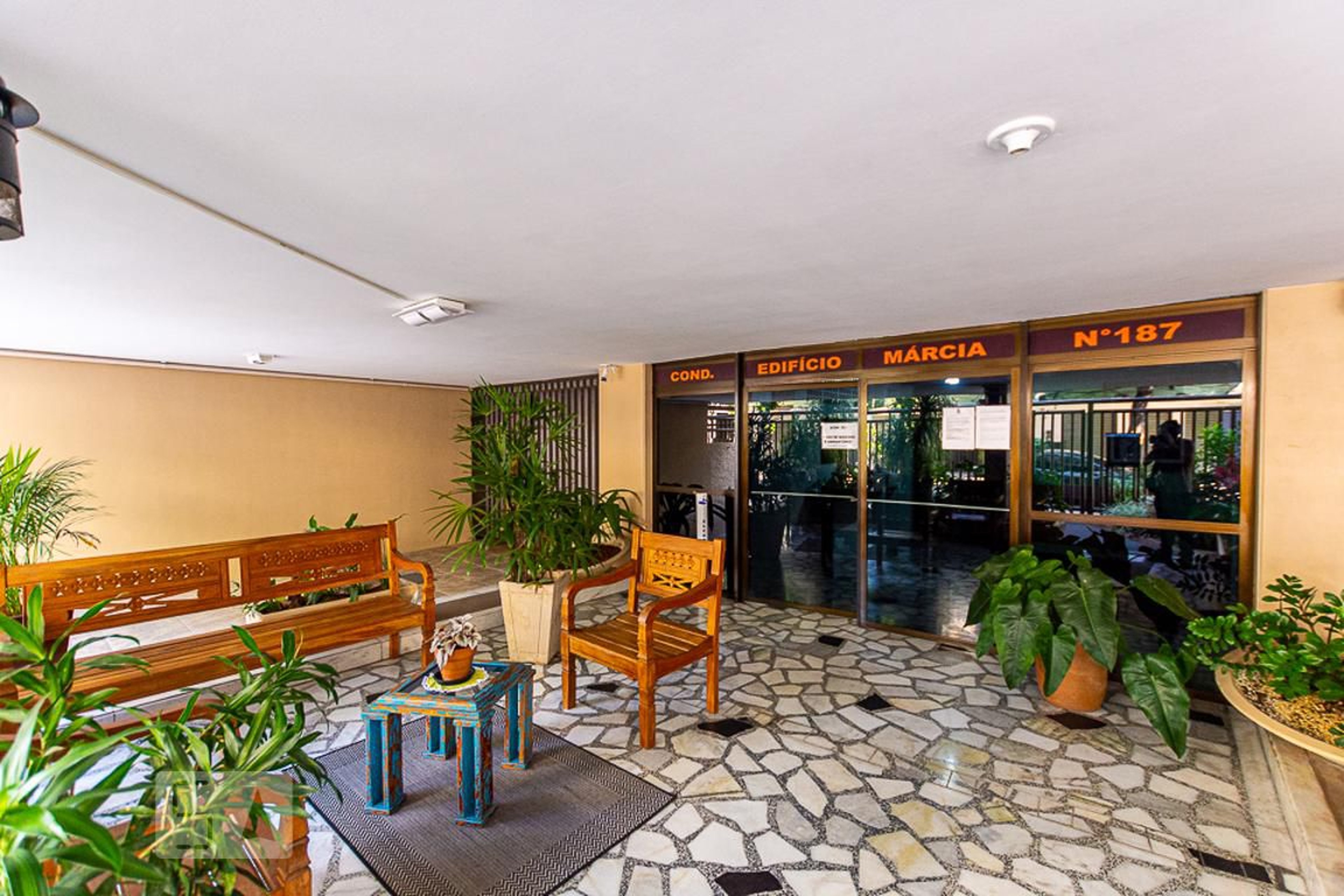 Entrada - Edifício Márcia