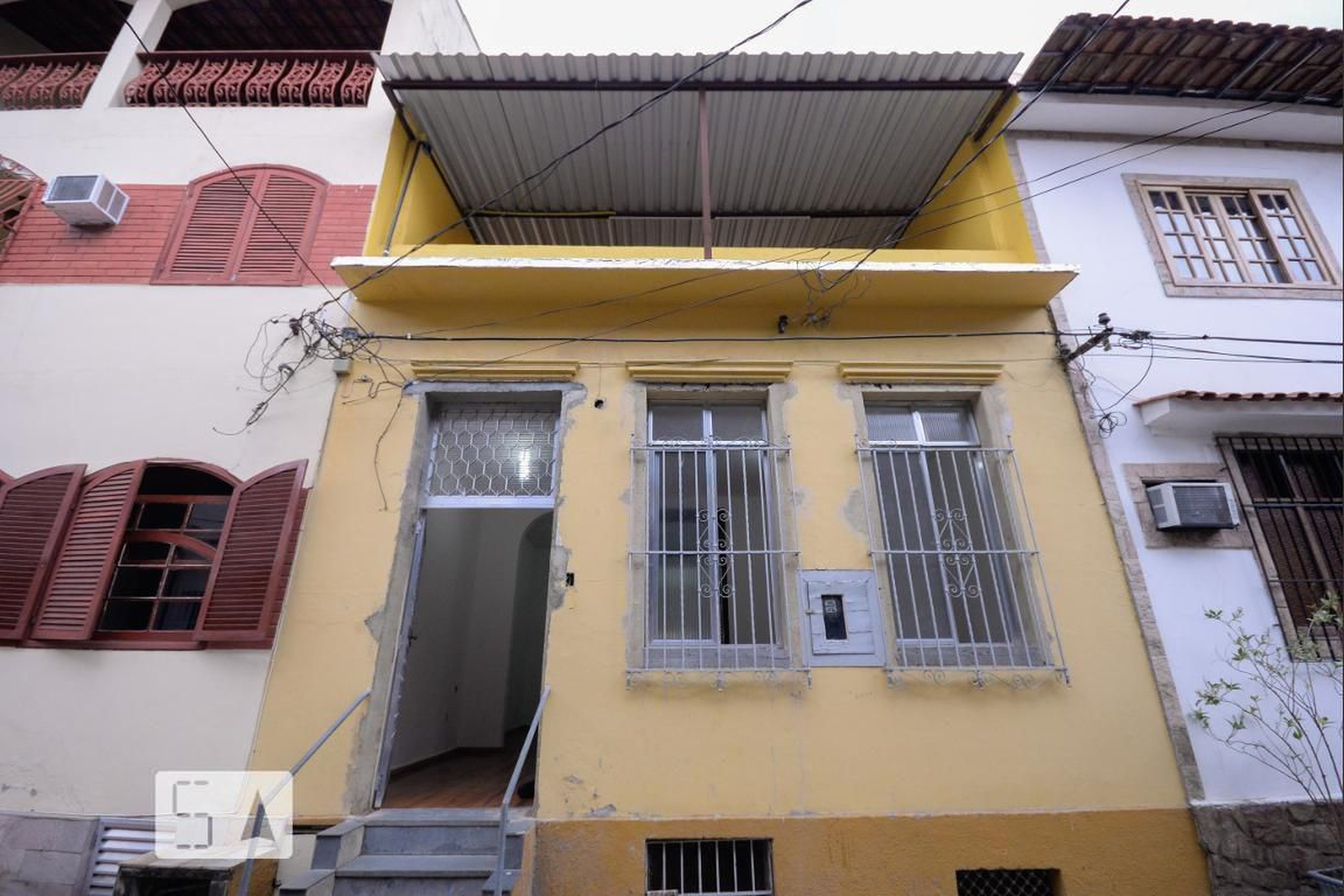 Fachada Condomínio em Rua São Francisco Xavier, 971