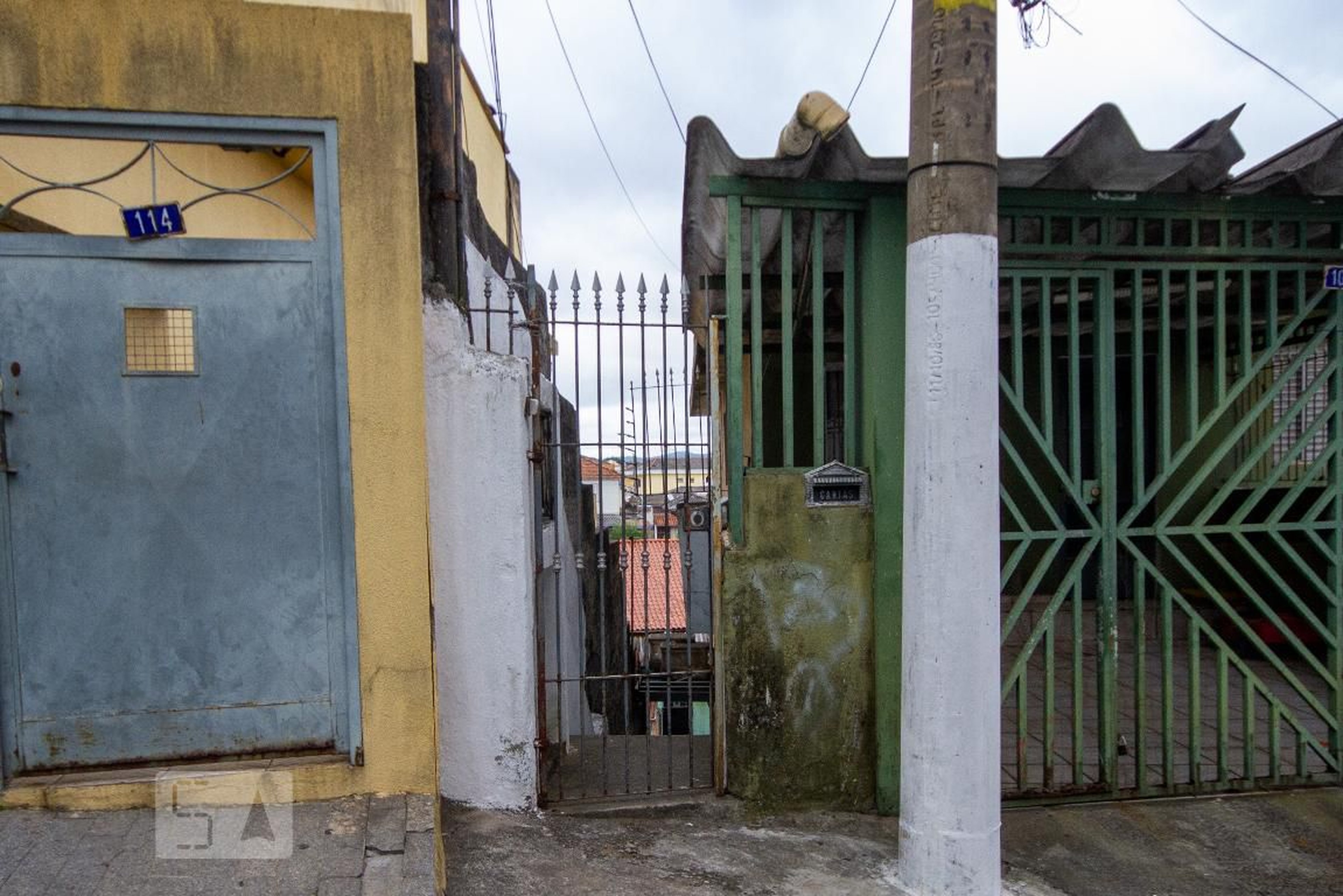 Fachada Condomínio em Rua Pedro Barbosa, 106