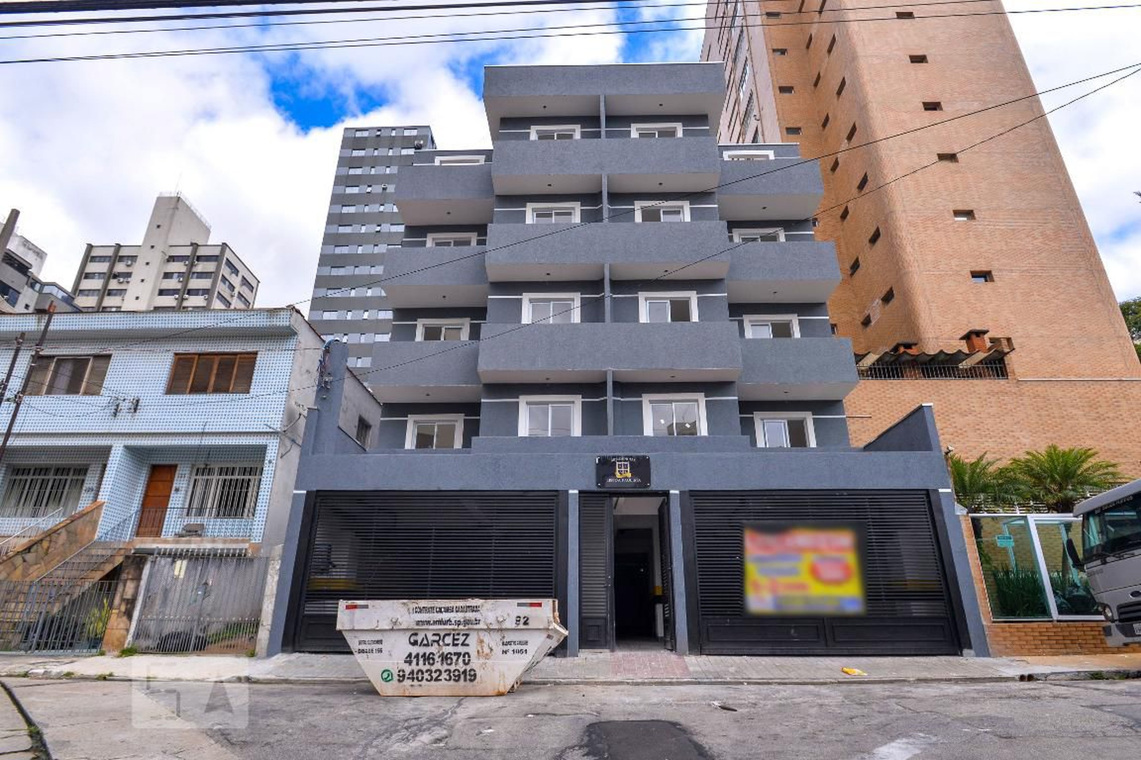 Fachada Condomínio em Rua Franco Paulista, 144