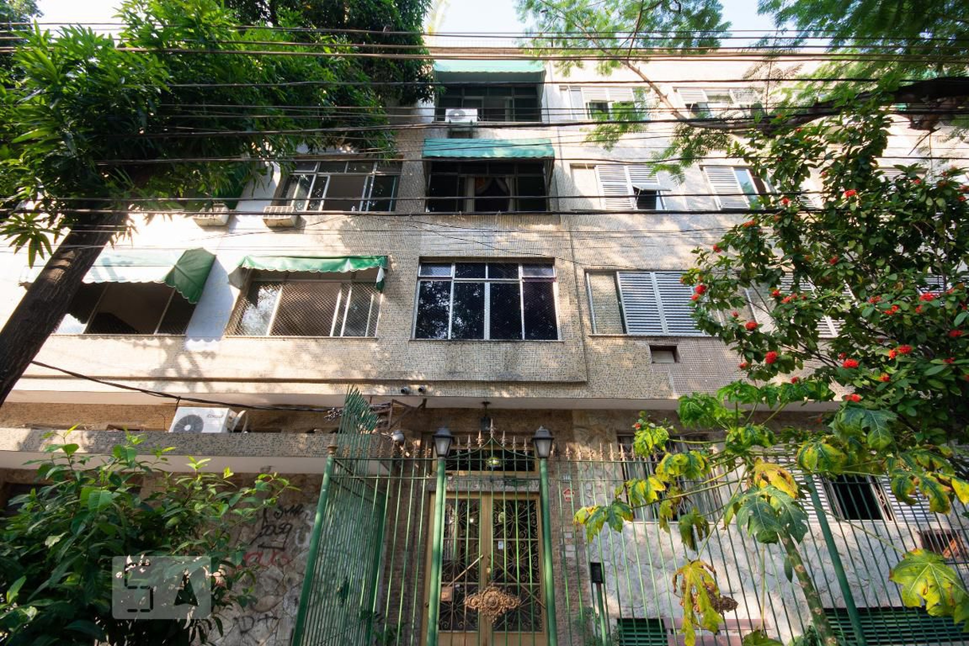 Fachada Condomínio franklin van erven