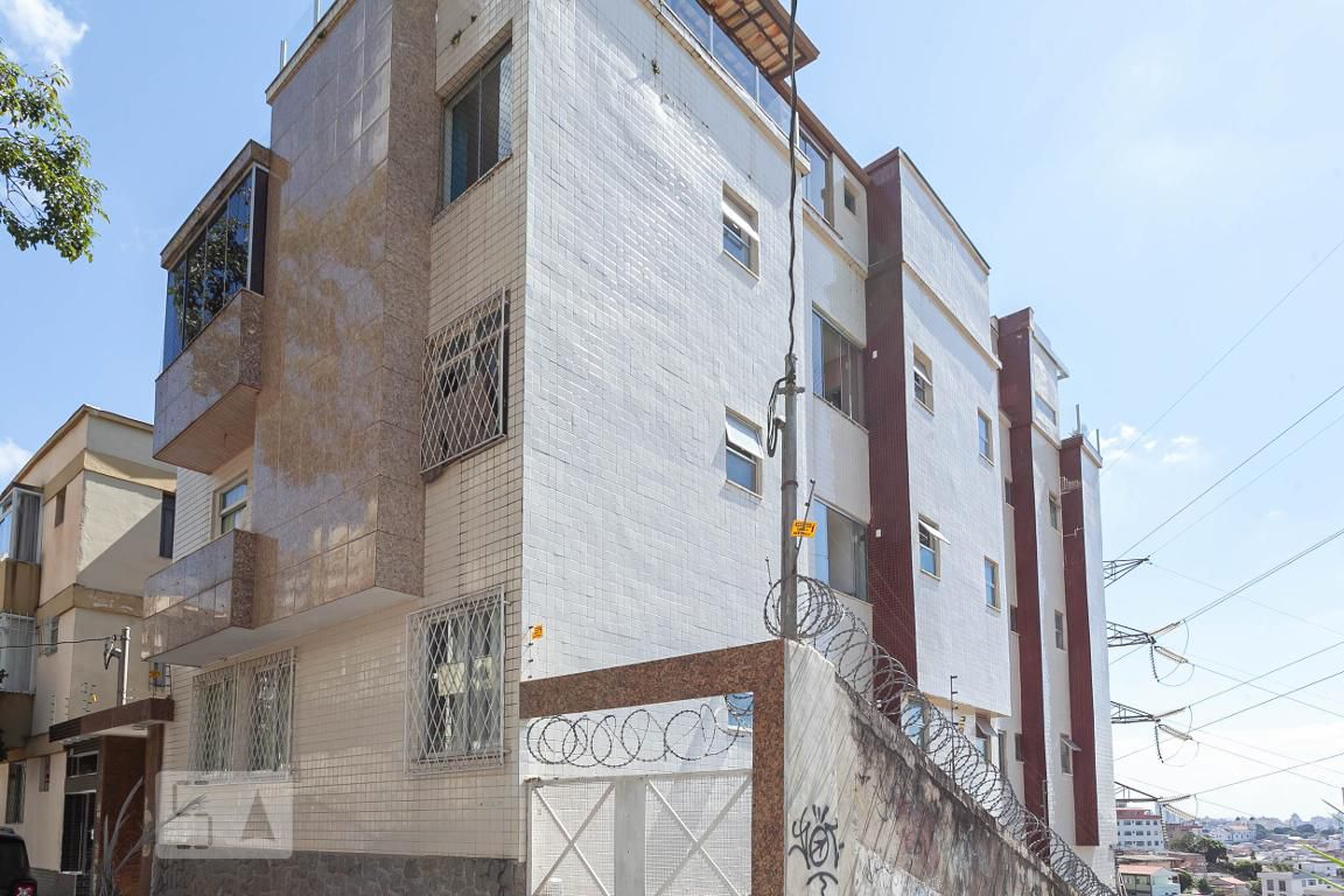 Fachada do Prédio Condomínio em Rua Pedro José Moreira, 99