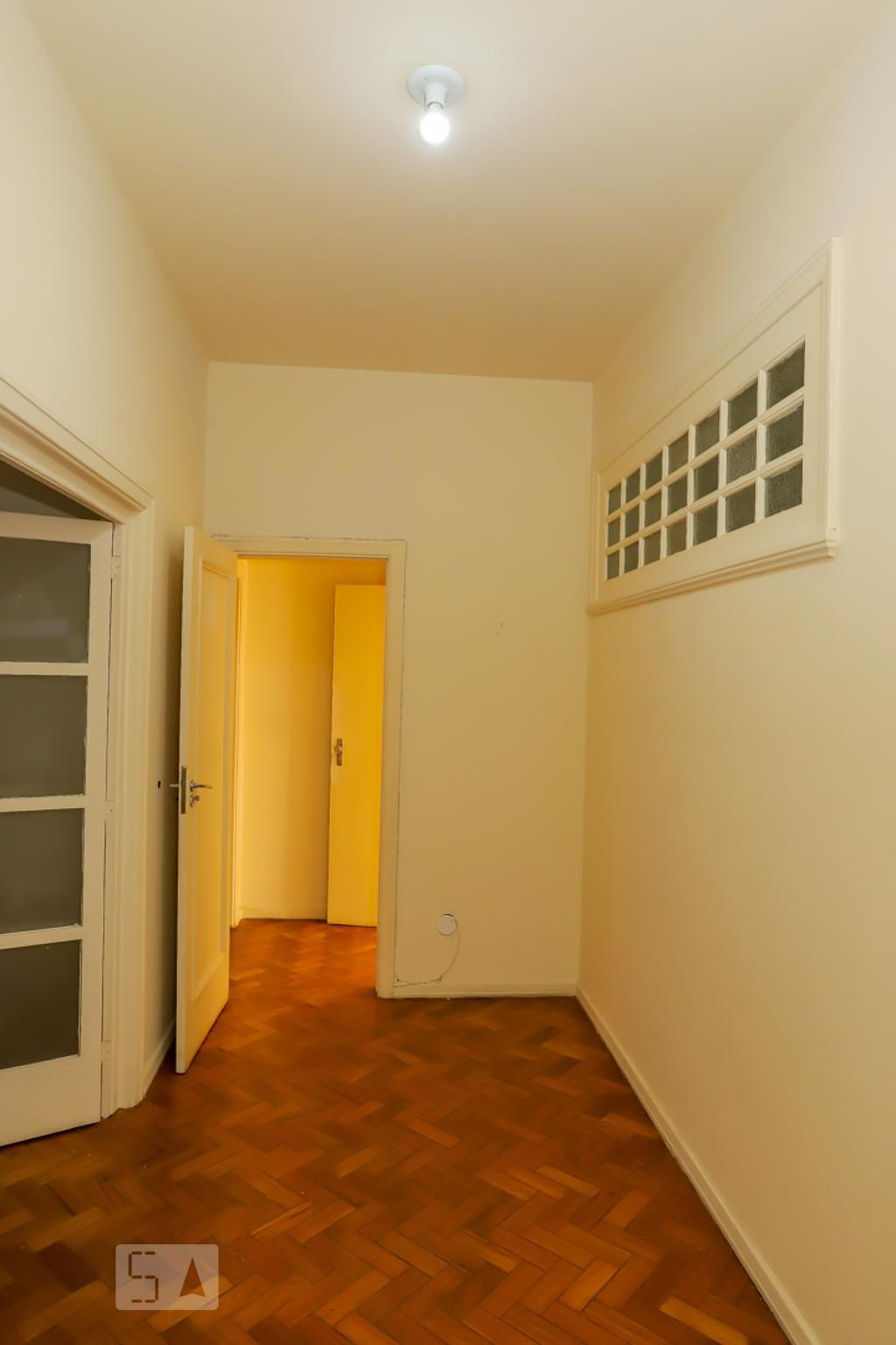 Hall Condomínio em Rua Barão de Ipanema, 56