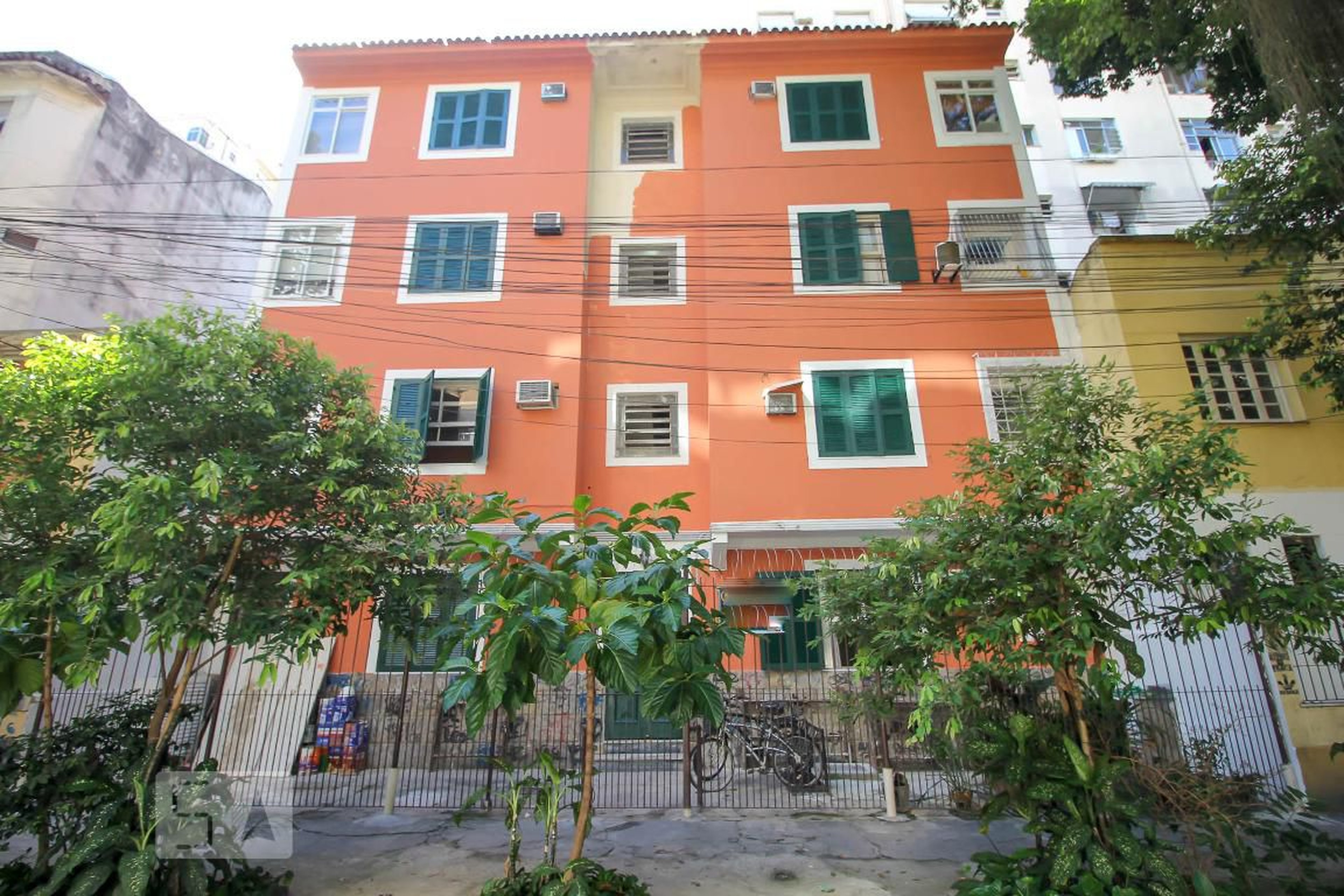 Fachada do Prédio Condomínio em Rua Senador Corrêa, 47