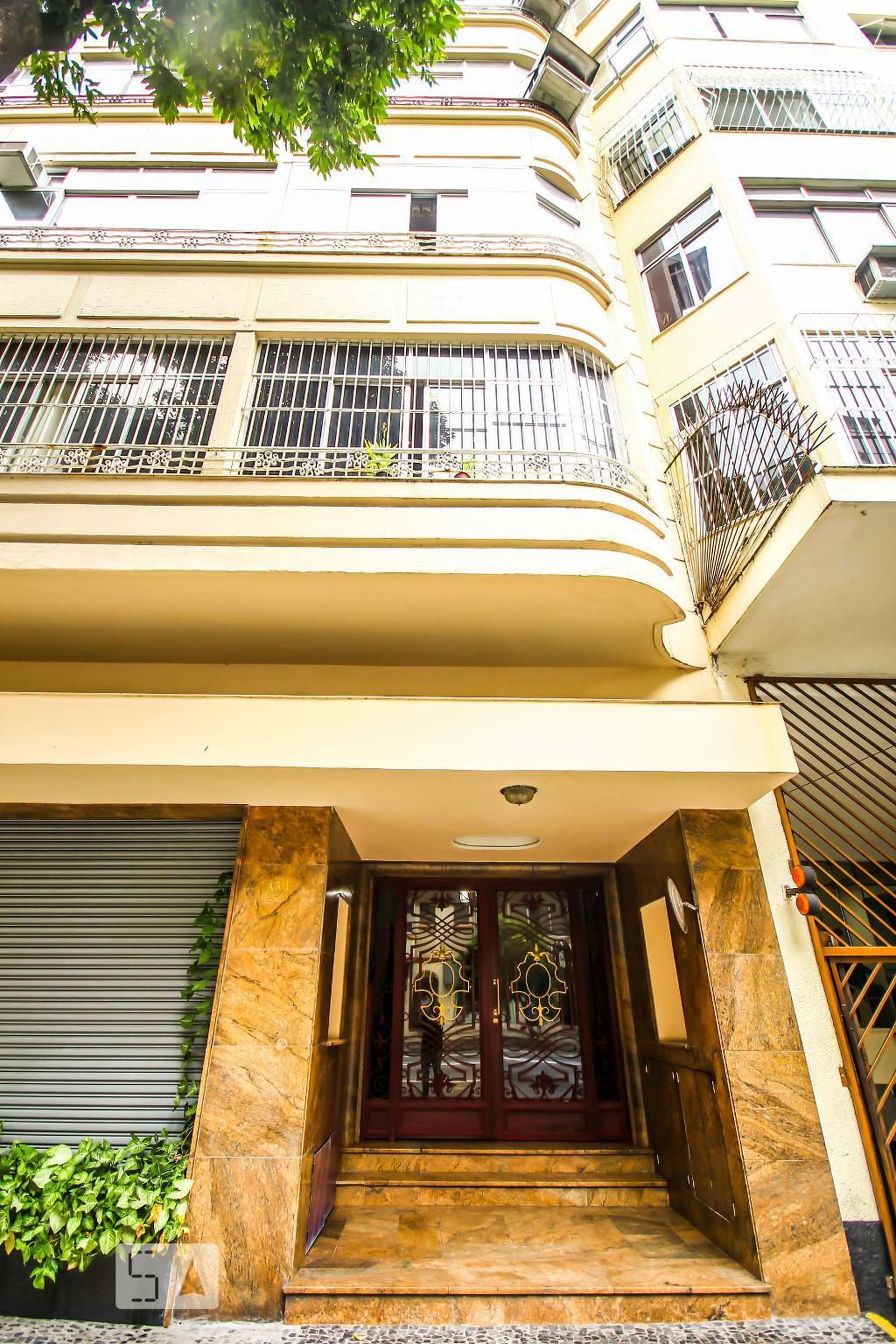 Fachada Condomínio em Rua Barata Ribeiro, 339