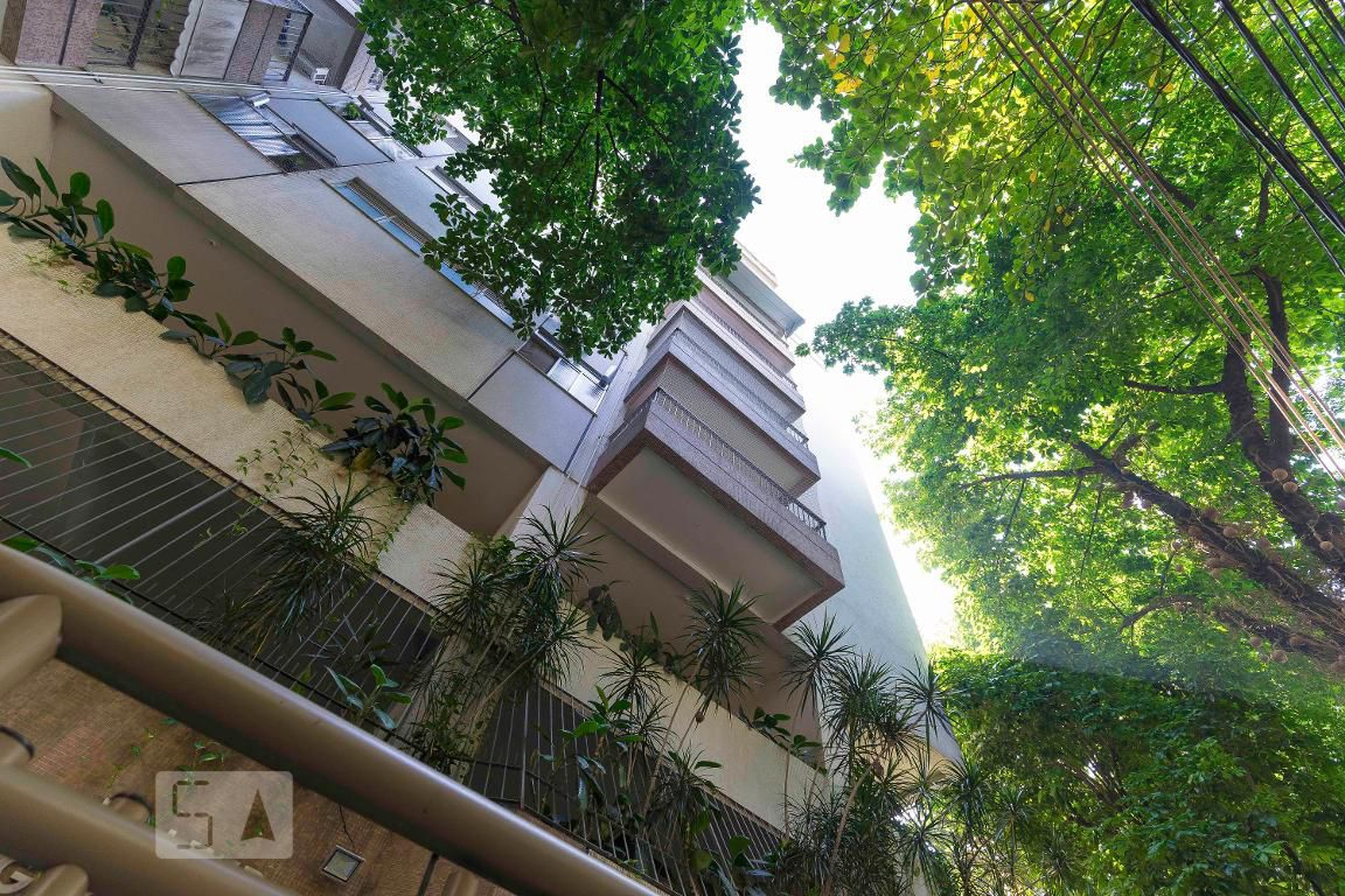 Fachada Condomínio em Rua General Dionísio, 38