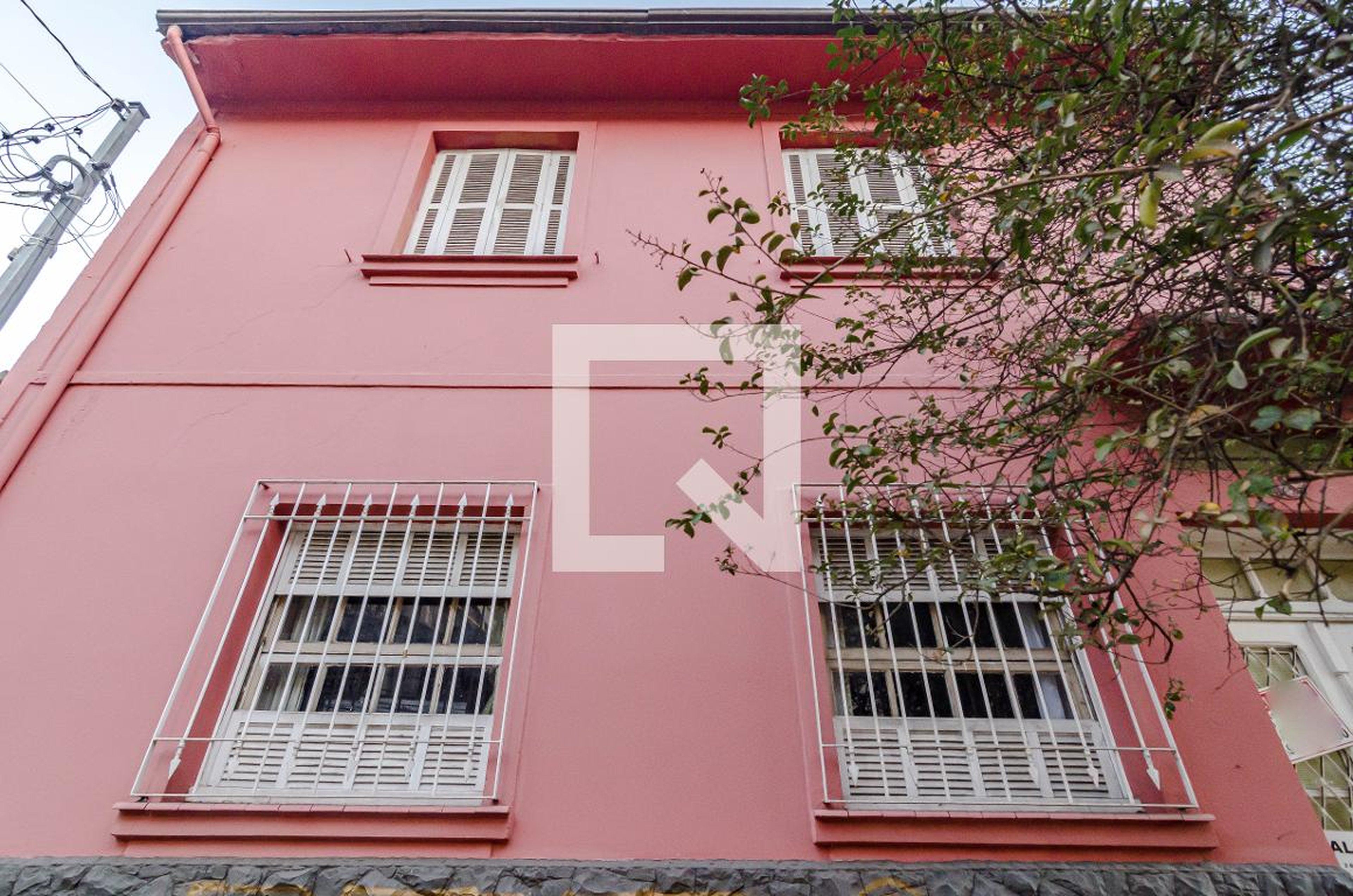 Fachada Condomínio em Rua Cardeal Arcoverde, 487