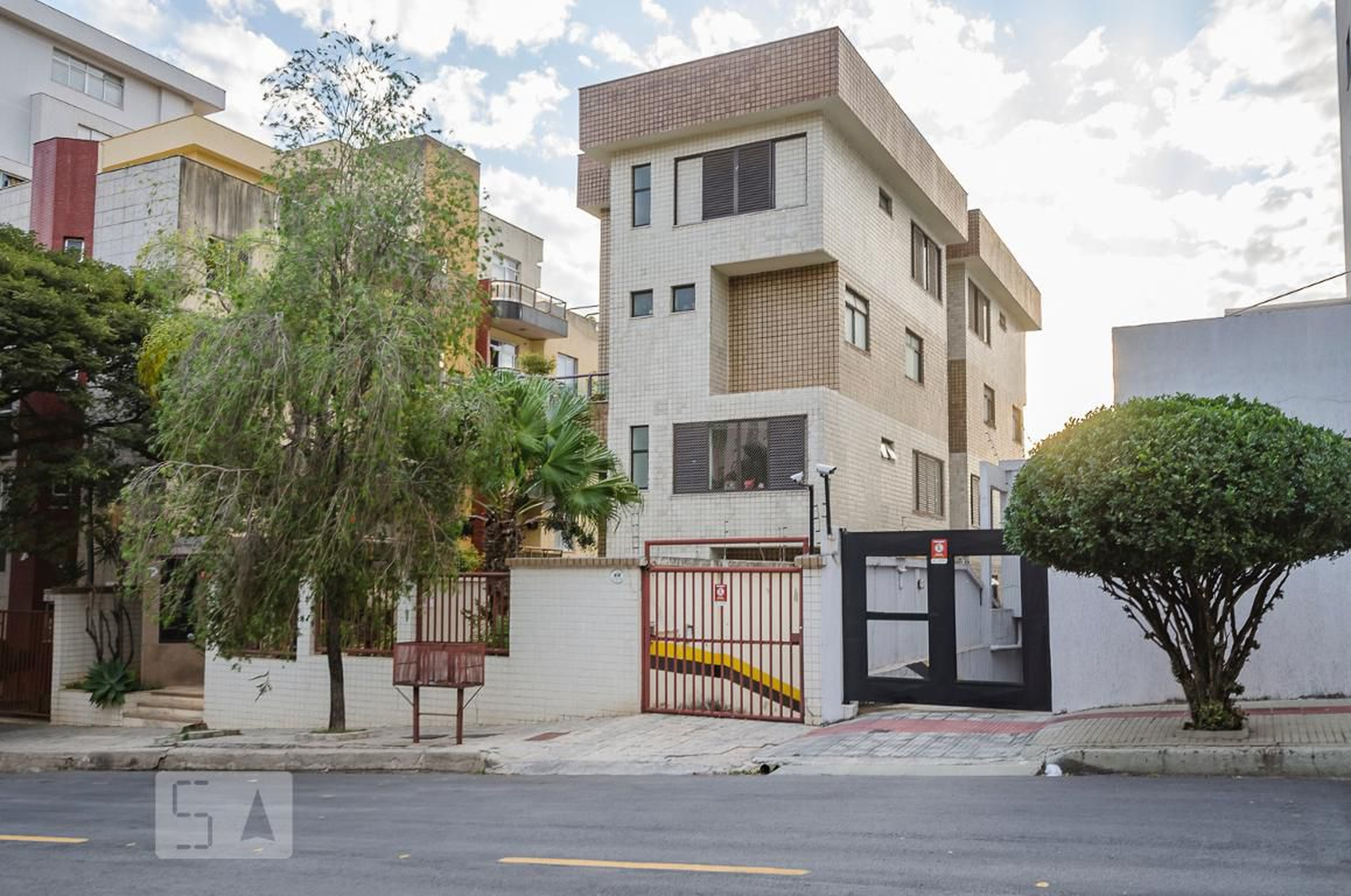 Fachada Condomínio em Rua Cônsul Walter, 461