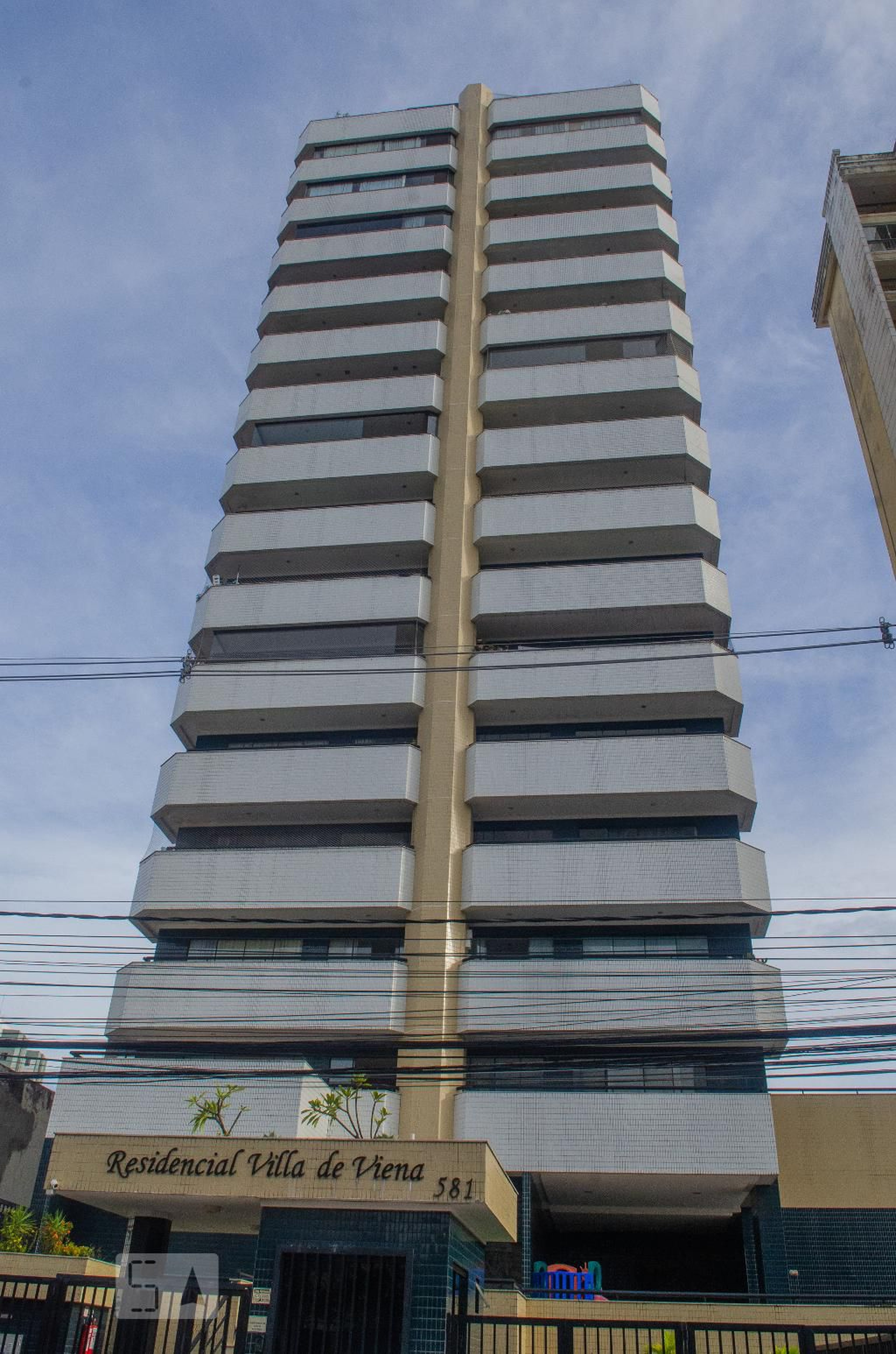 Fachada do Condomínio Condomínio Vila de Viena