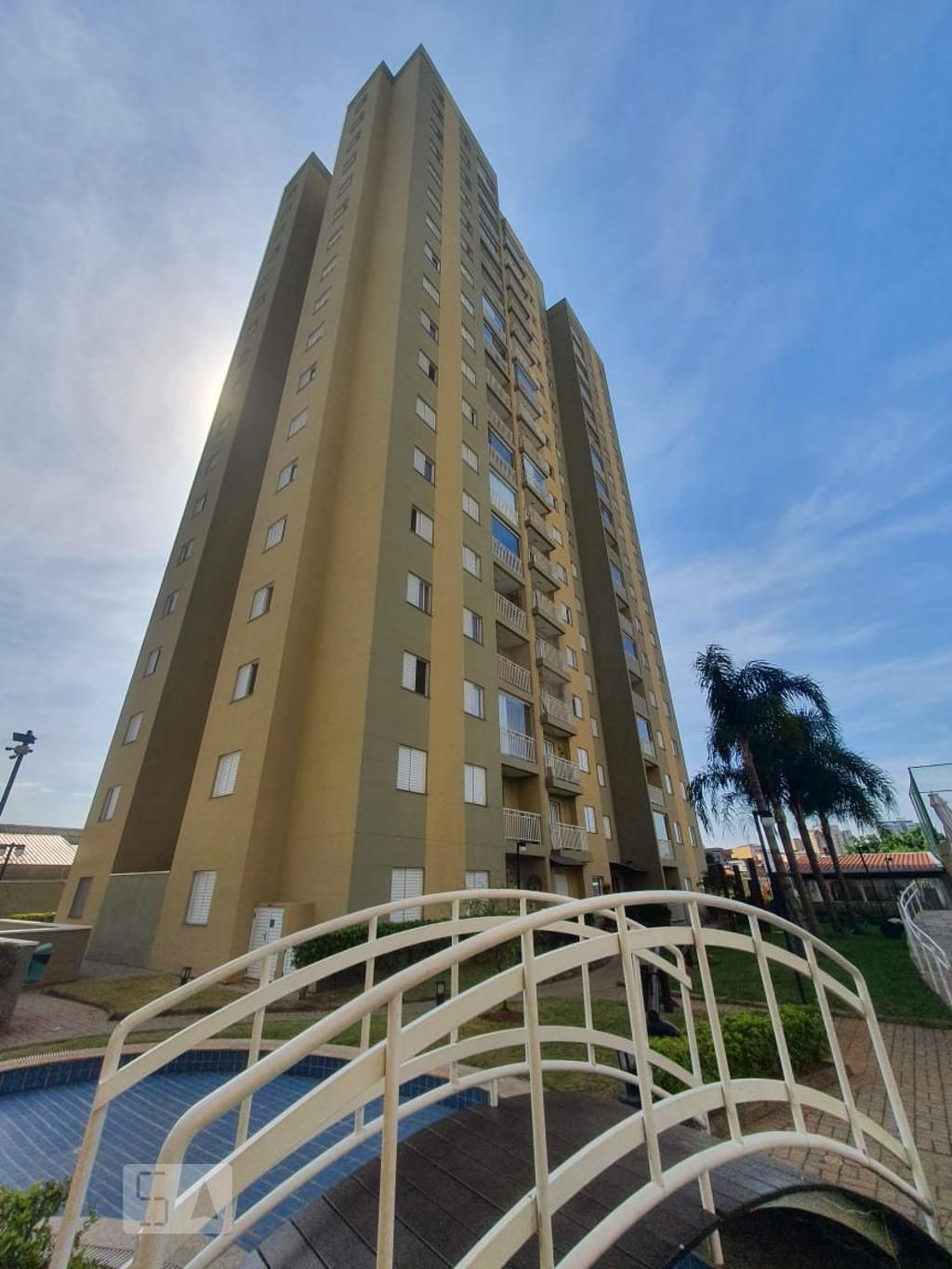 Fachada Condomínio em Rua Coronel Bento Bicudo, 166