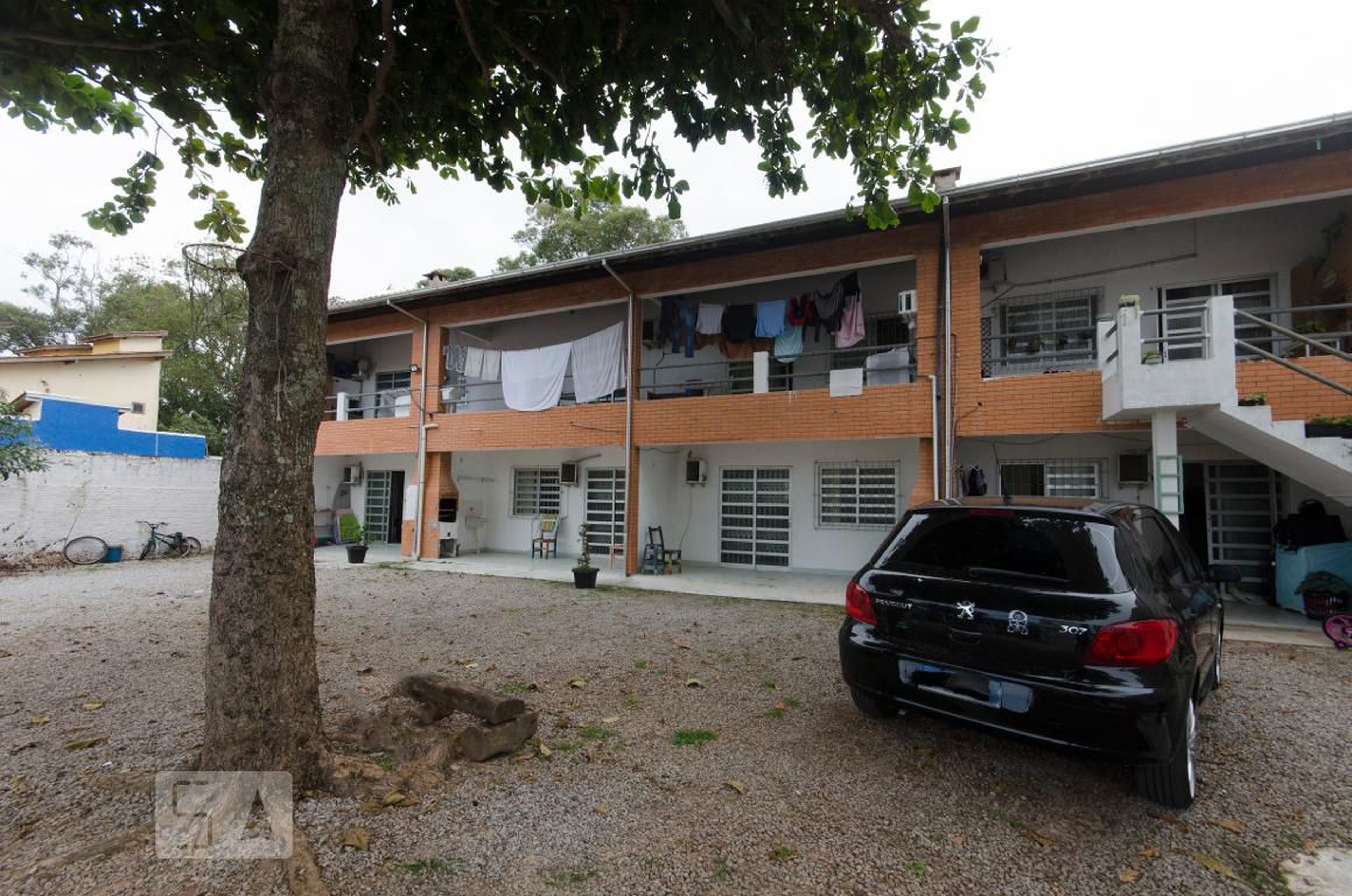 Fachada Condomínio em Rua Silveira, 49