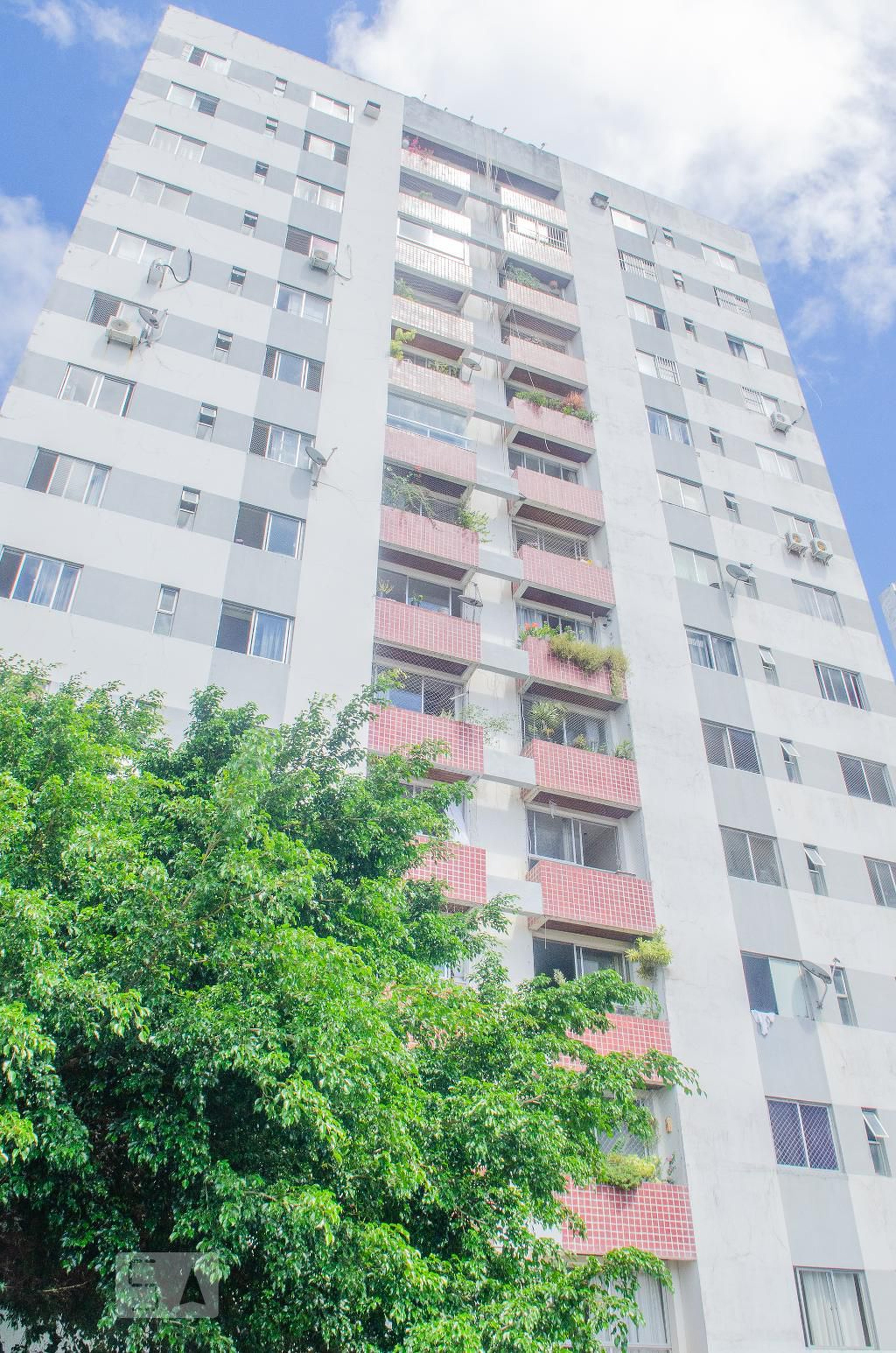 Fachada do Condomínio Edifício Solar do Colégio