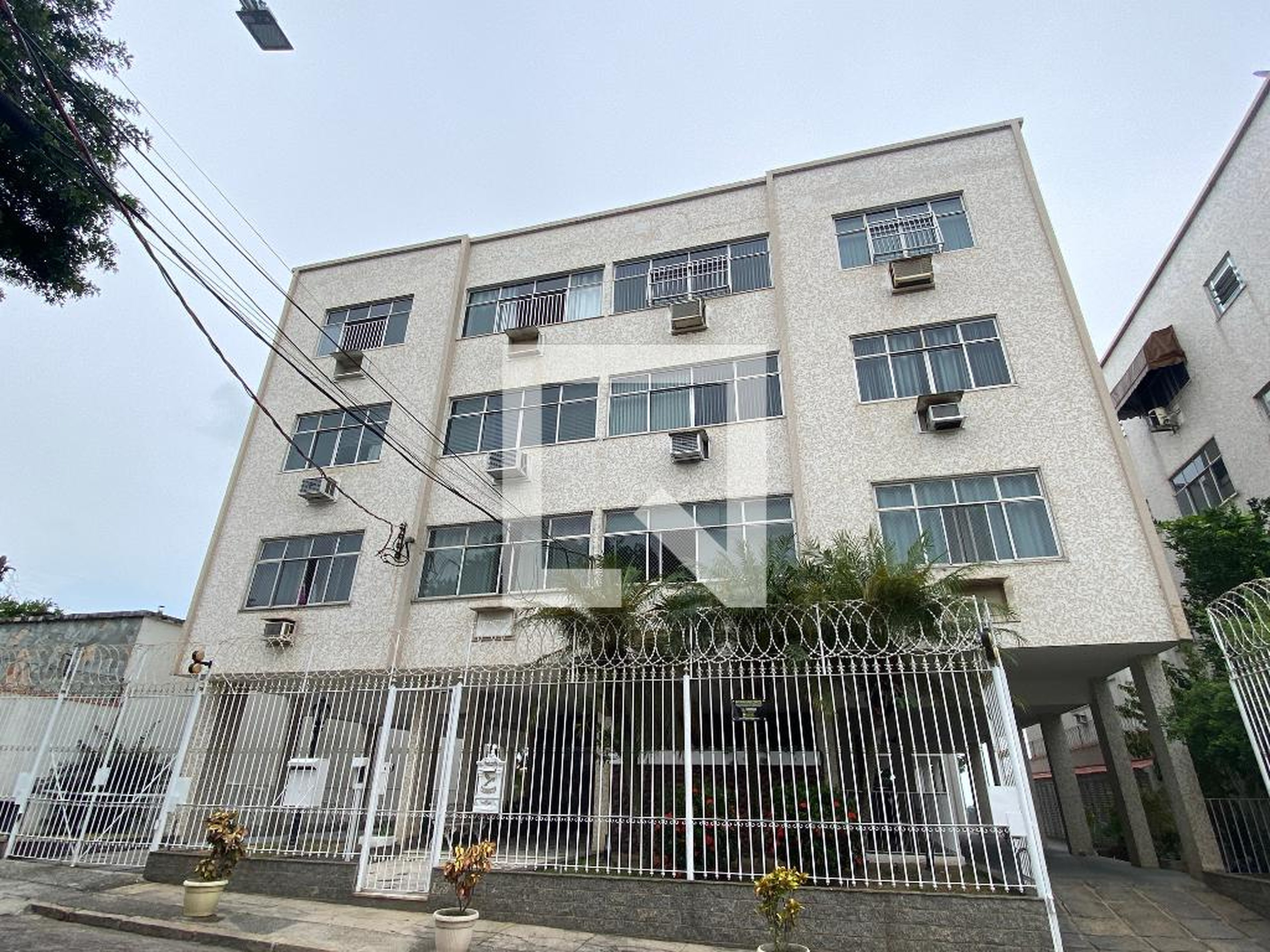 Fachada Condomínio em Rua Francisco da Costa, 31