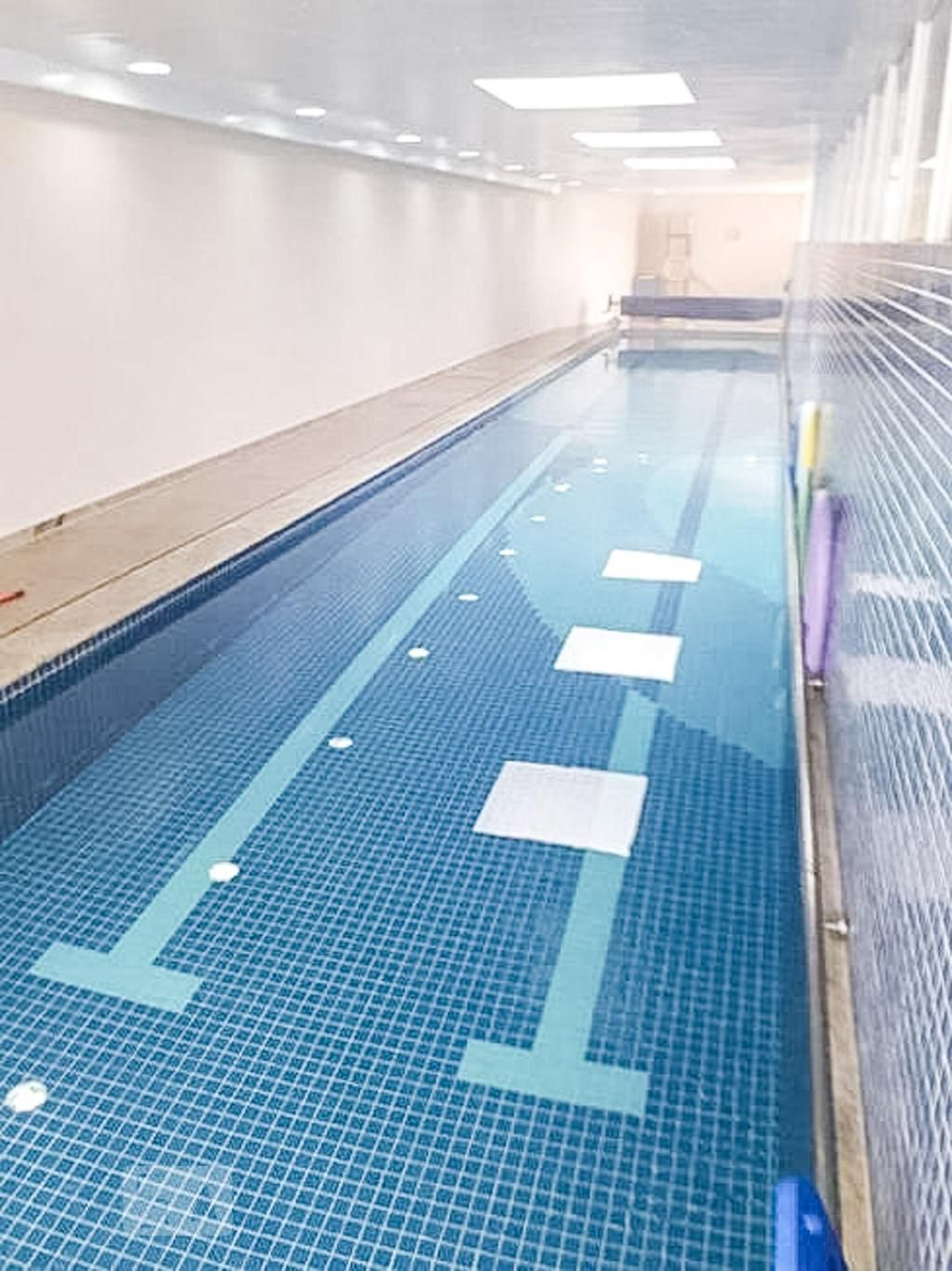 Piscina Coberta - Romeu Santos JR Sindico Profissional e Consultoria