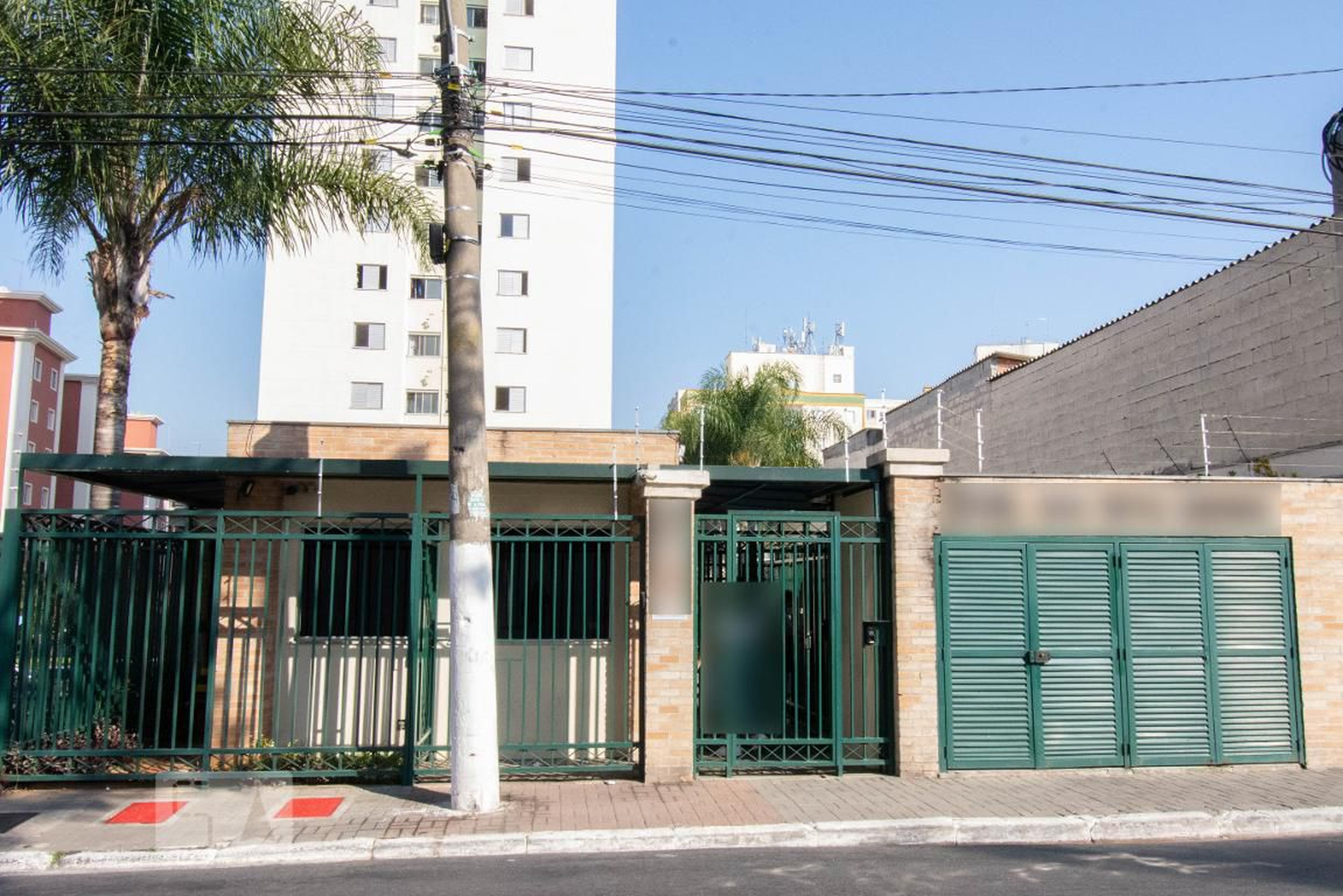 Fachada do Condomínio Condomínio Porto Real