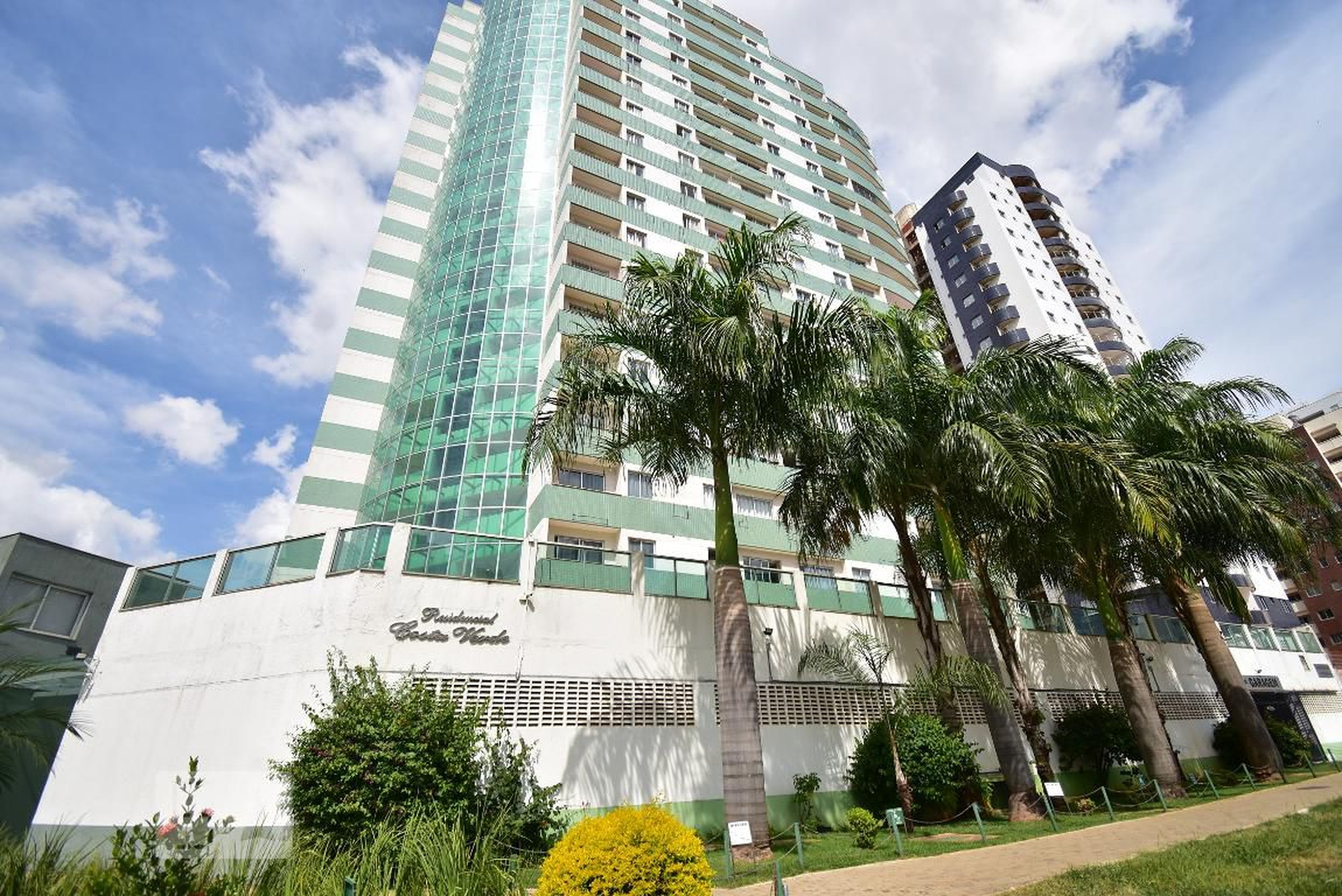 Fachada Condomínio Costa Verde