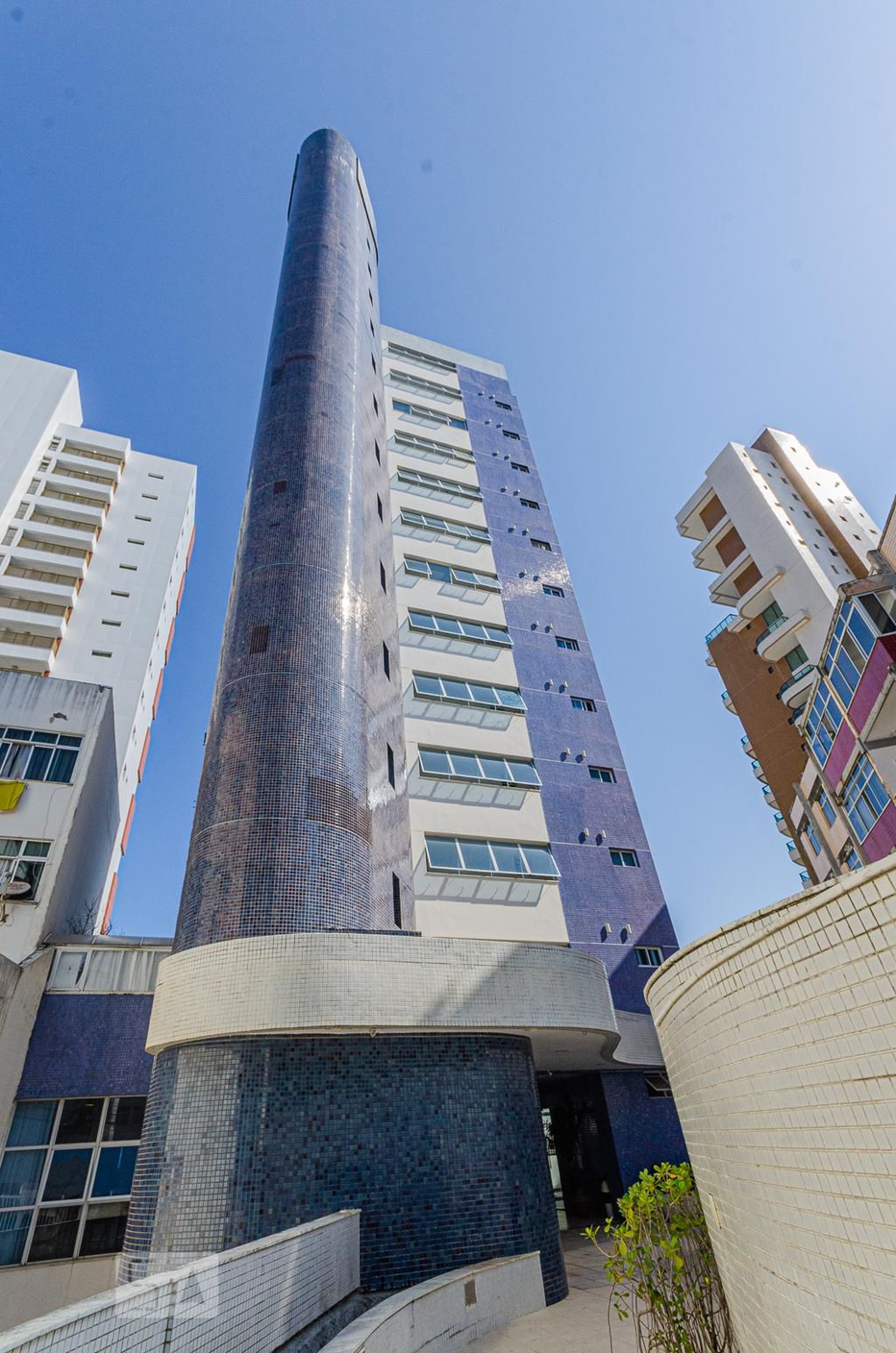 Fachada do Condomínio Condomínio Barra Sky