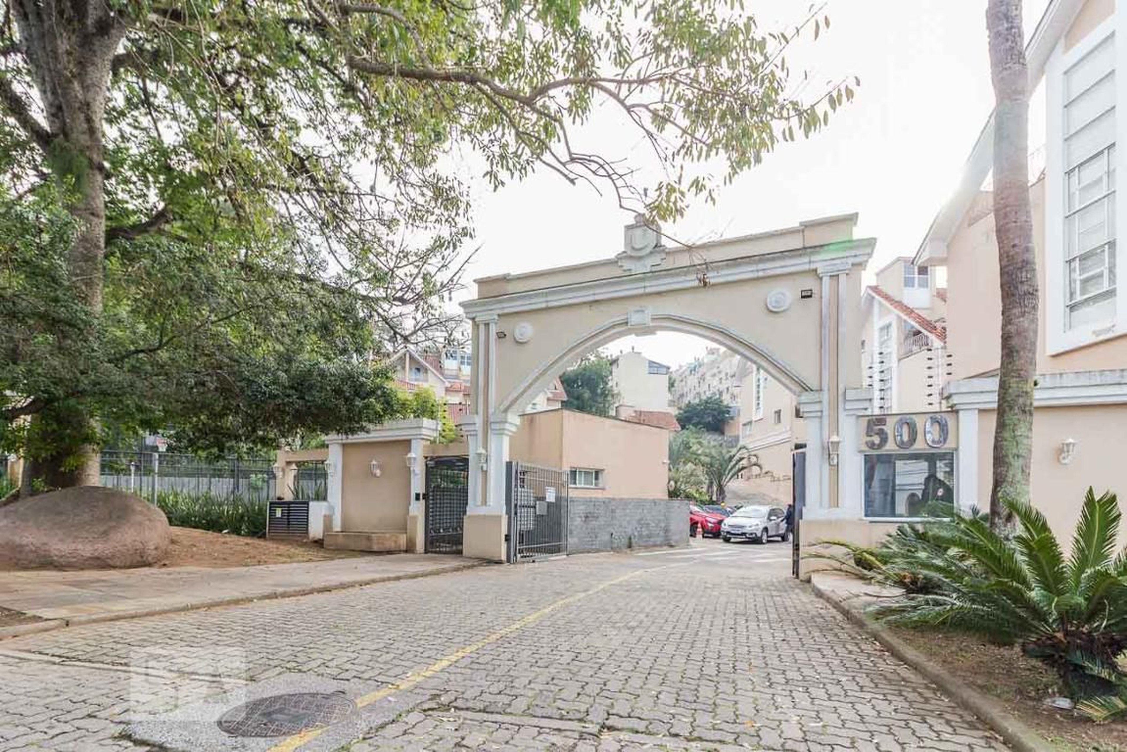 Fachada do Condomínio Condomínio Imperial Quinta da Boa Vista