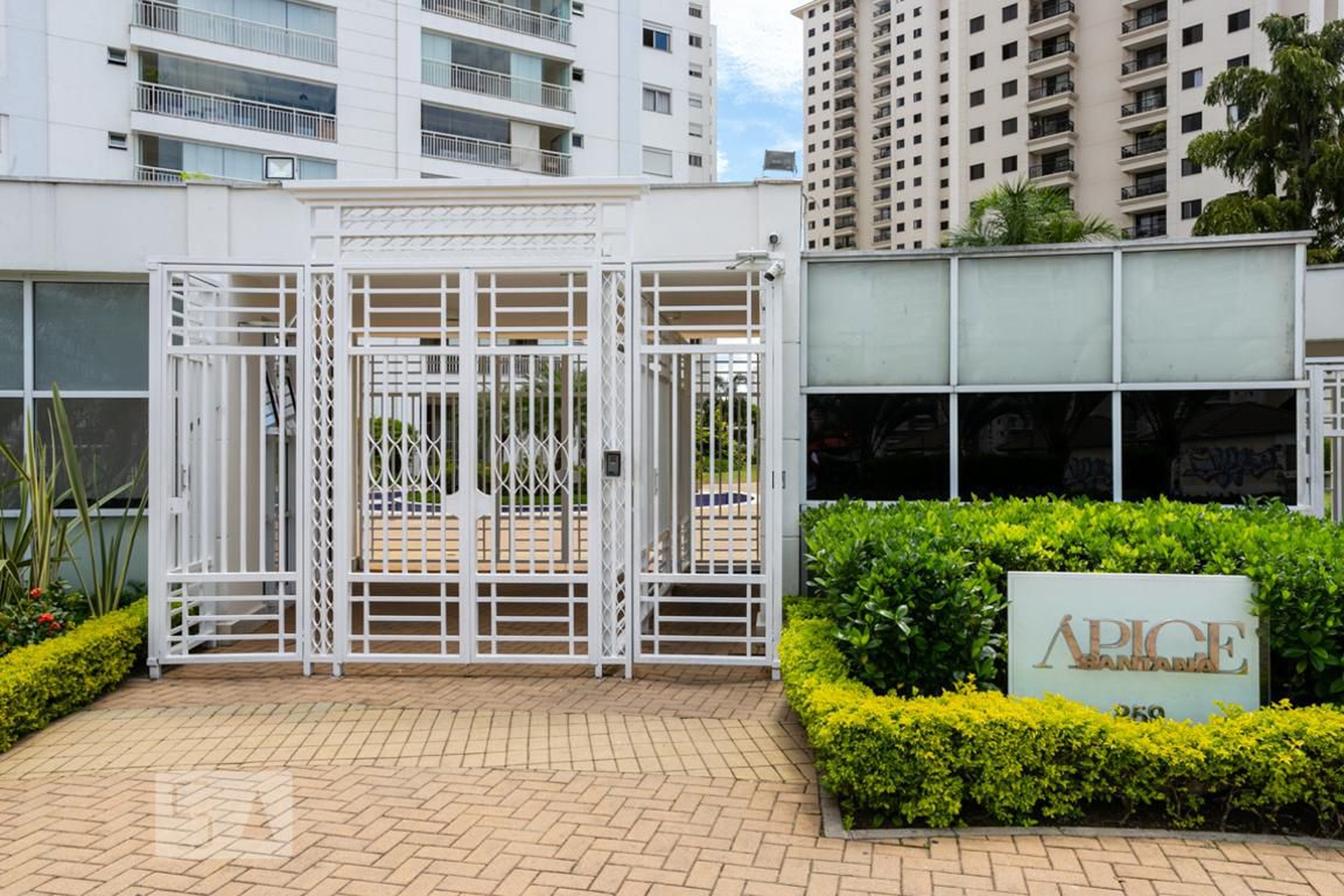 Fachada do condomínio Condomínio Ápice Santana