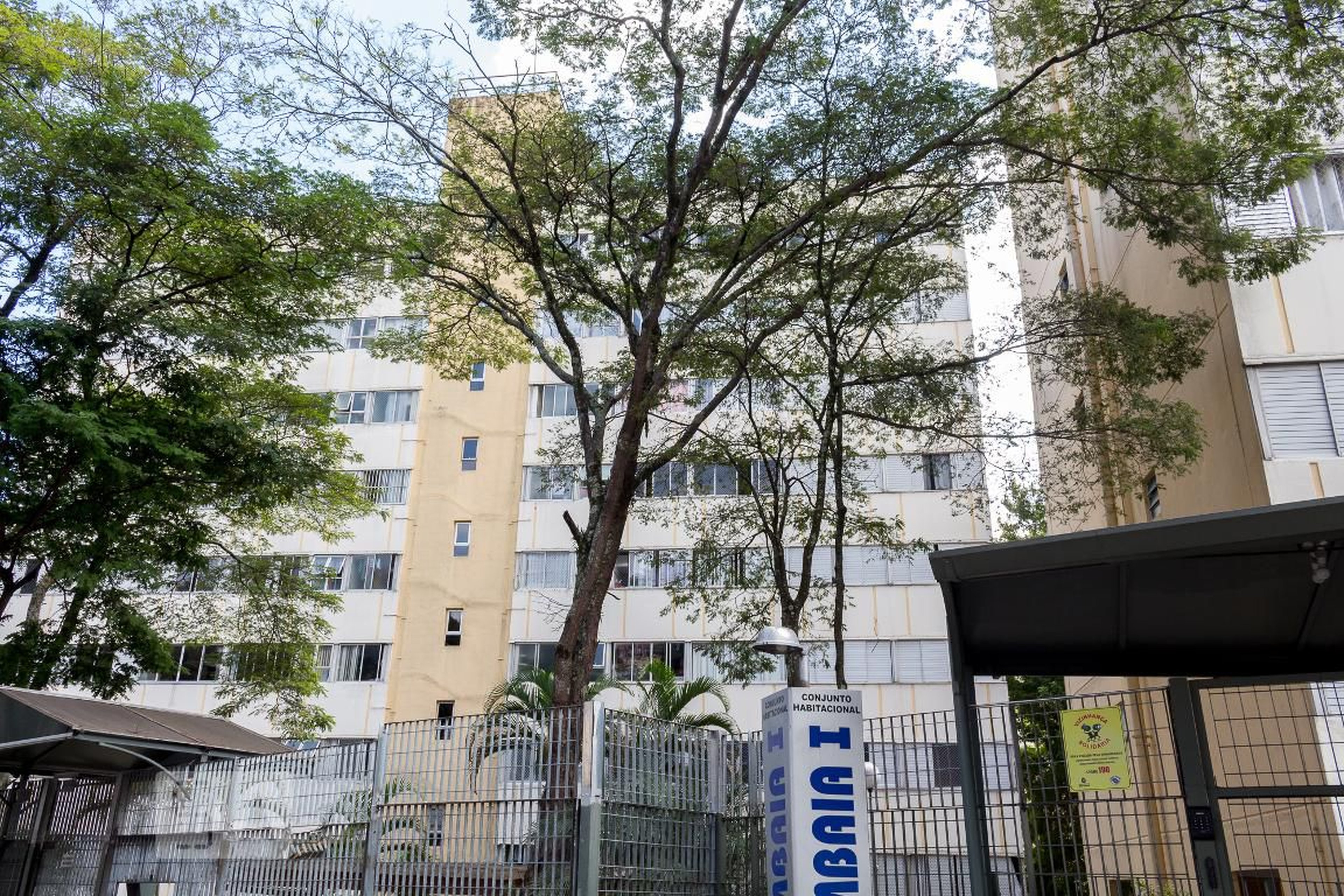 Fachada do Condomínio Condomínio Samambaia I