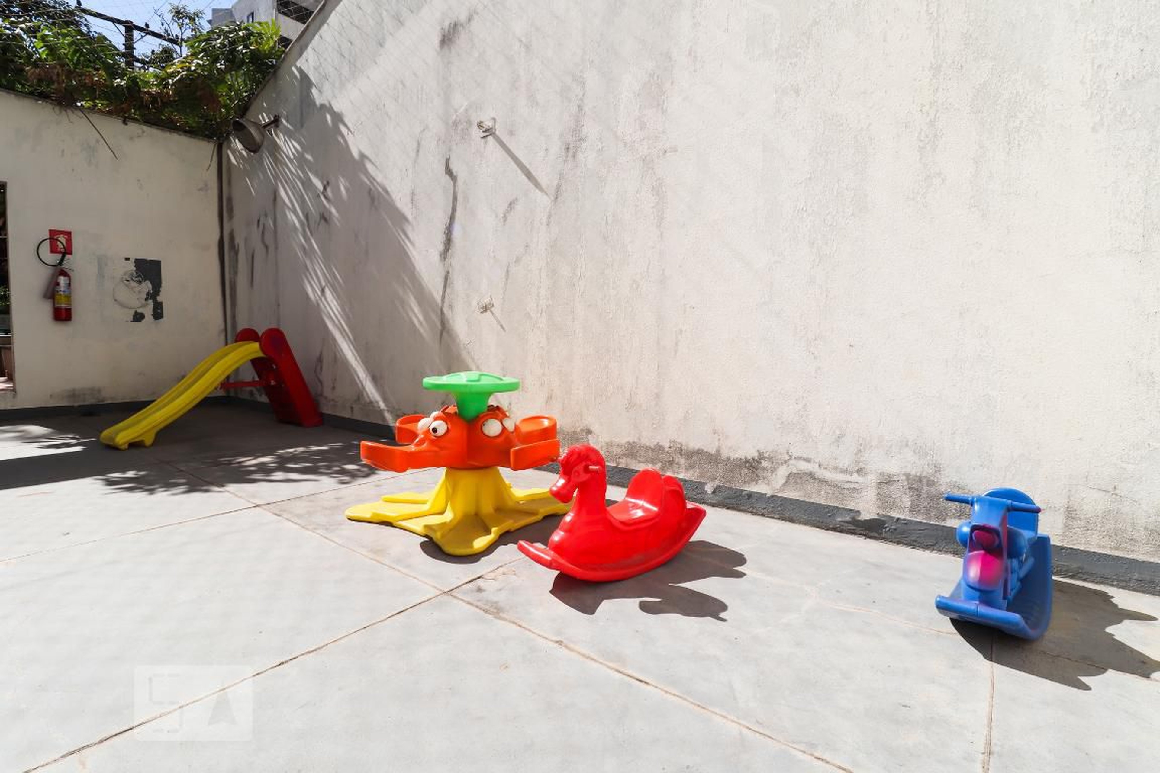 Playground - Art 2 Bernardo Elís