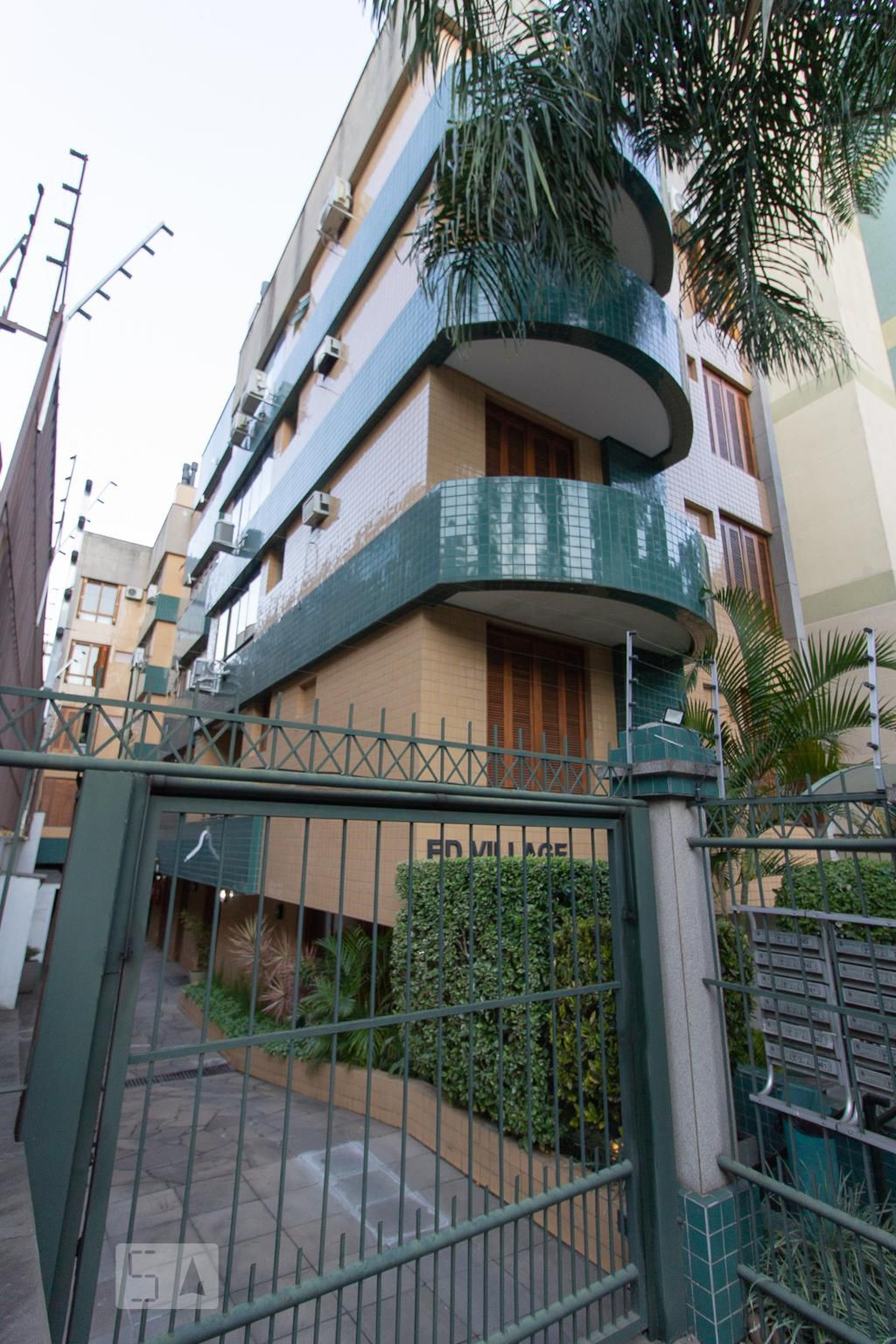 Fachada Condomínio Village Chimay