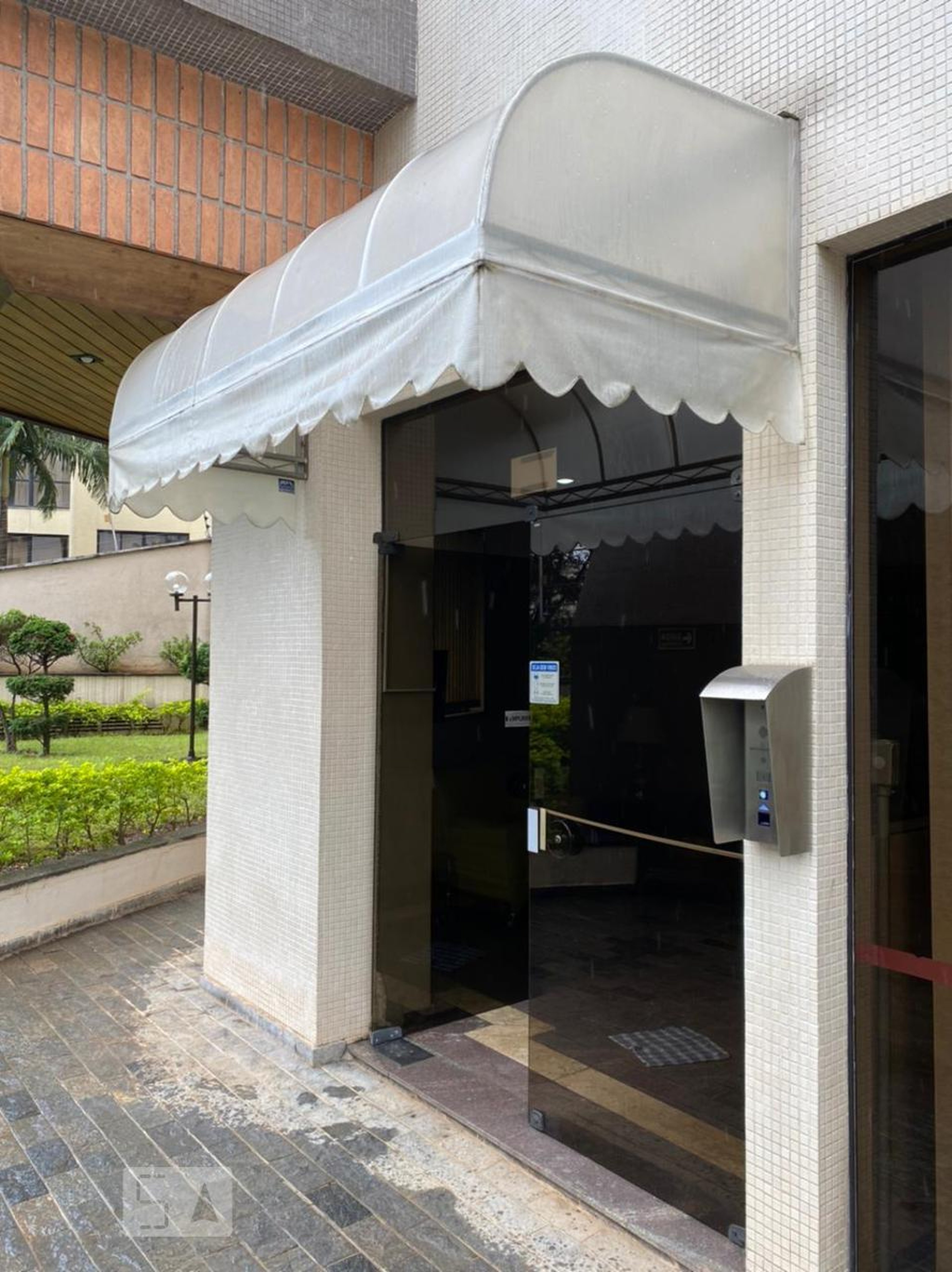 Entrada - Edificio Ecapora