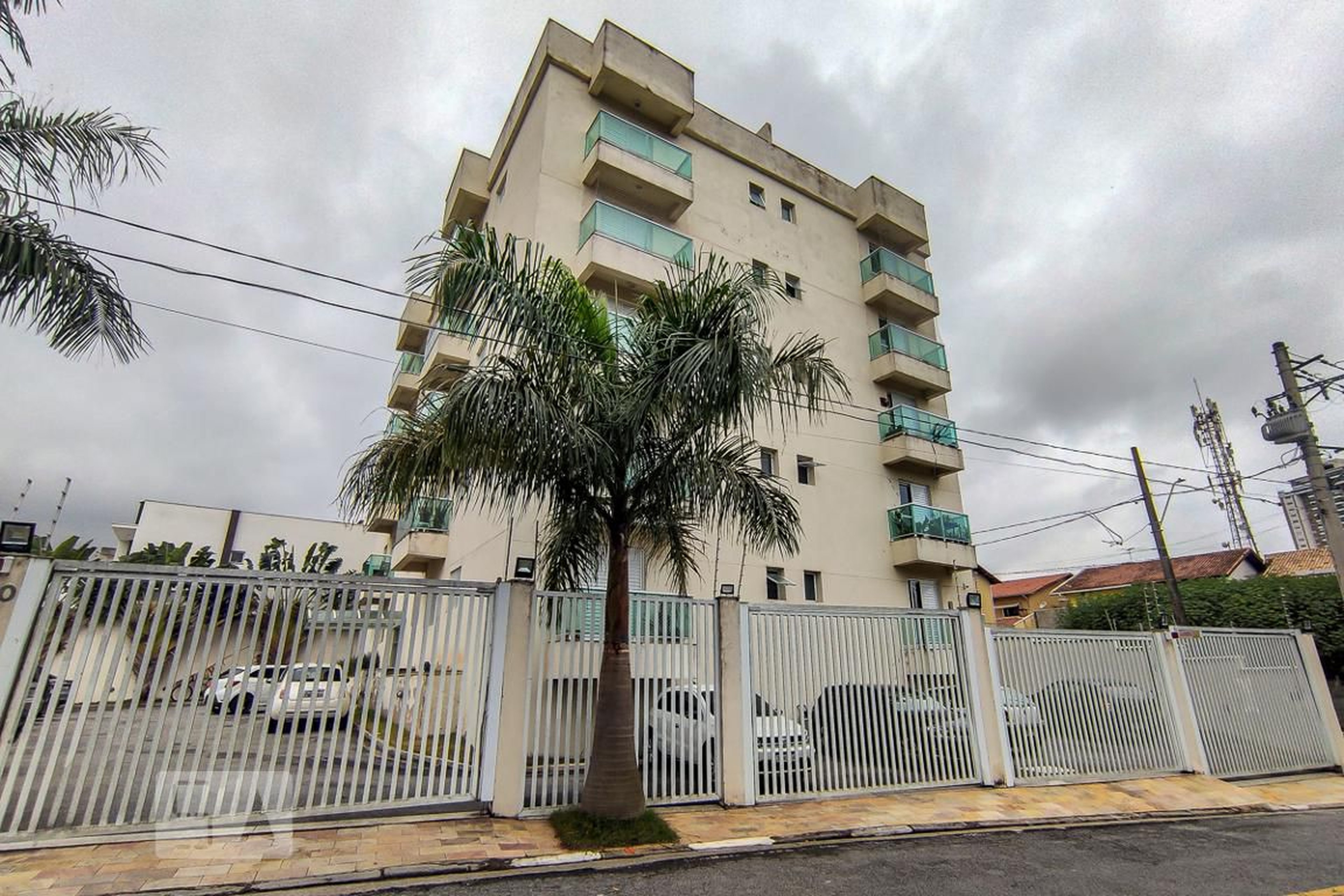 Fachada Condomínio em Rua Dário Zambelli, 20