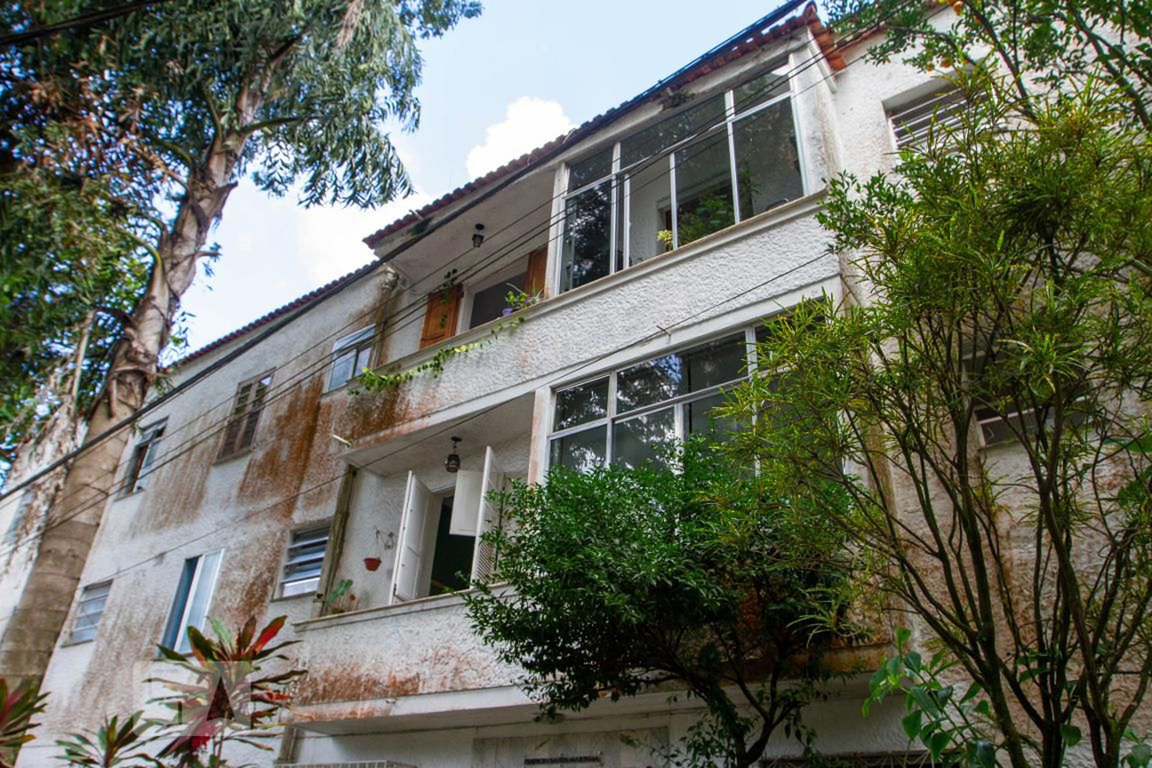 Fachada do Prédio Edifício Estrada de Santa Marinha