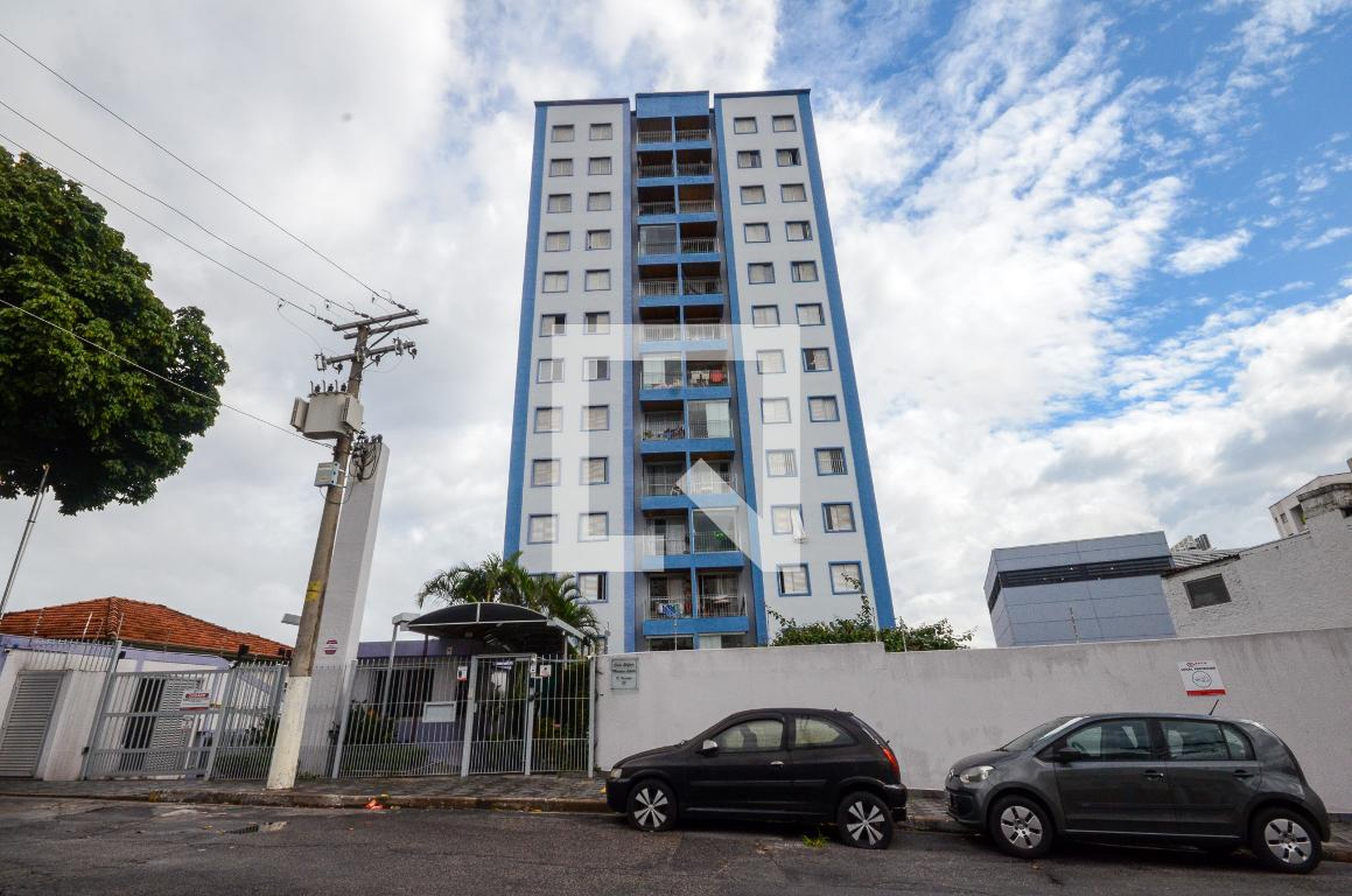 Fachada Condomínio Monteiro Lobato