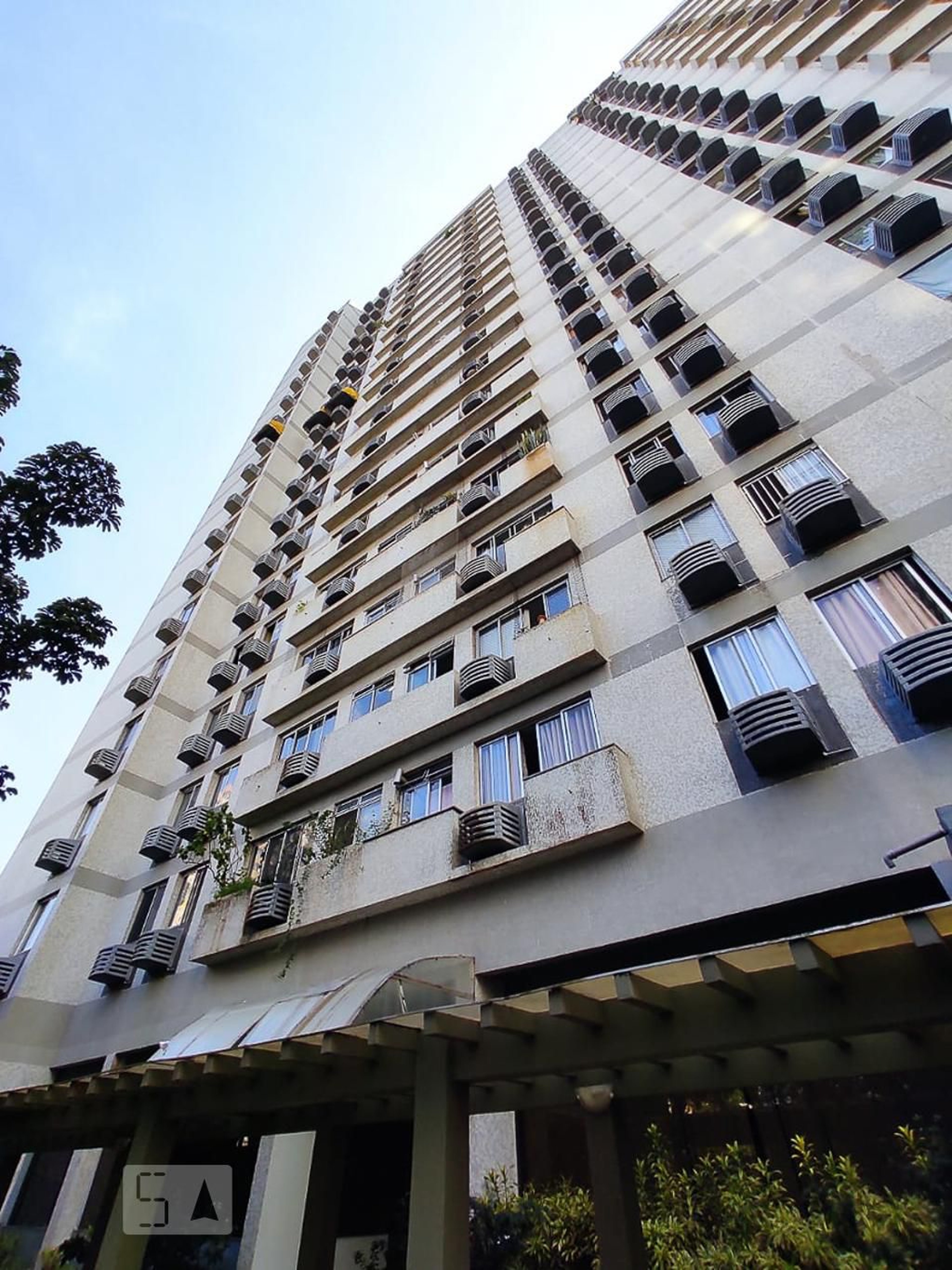 Fachada do Condomínio Edifício Marambaia