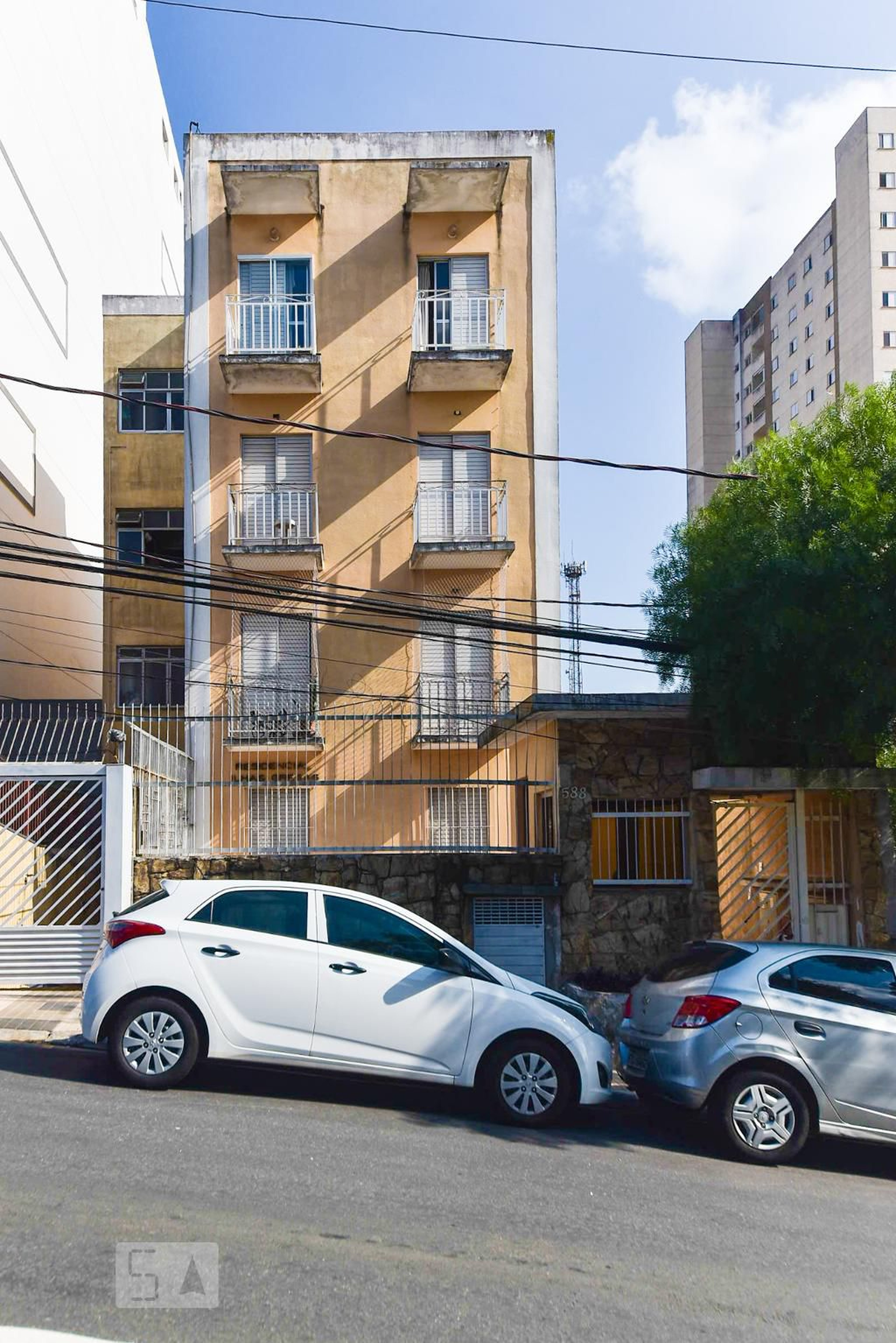 Fachada Condomínio em Rua Brasílio Machado, 588