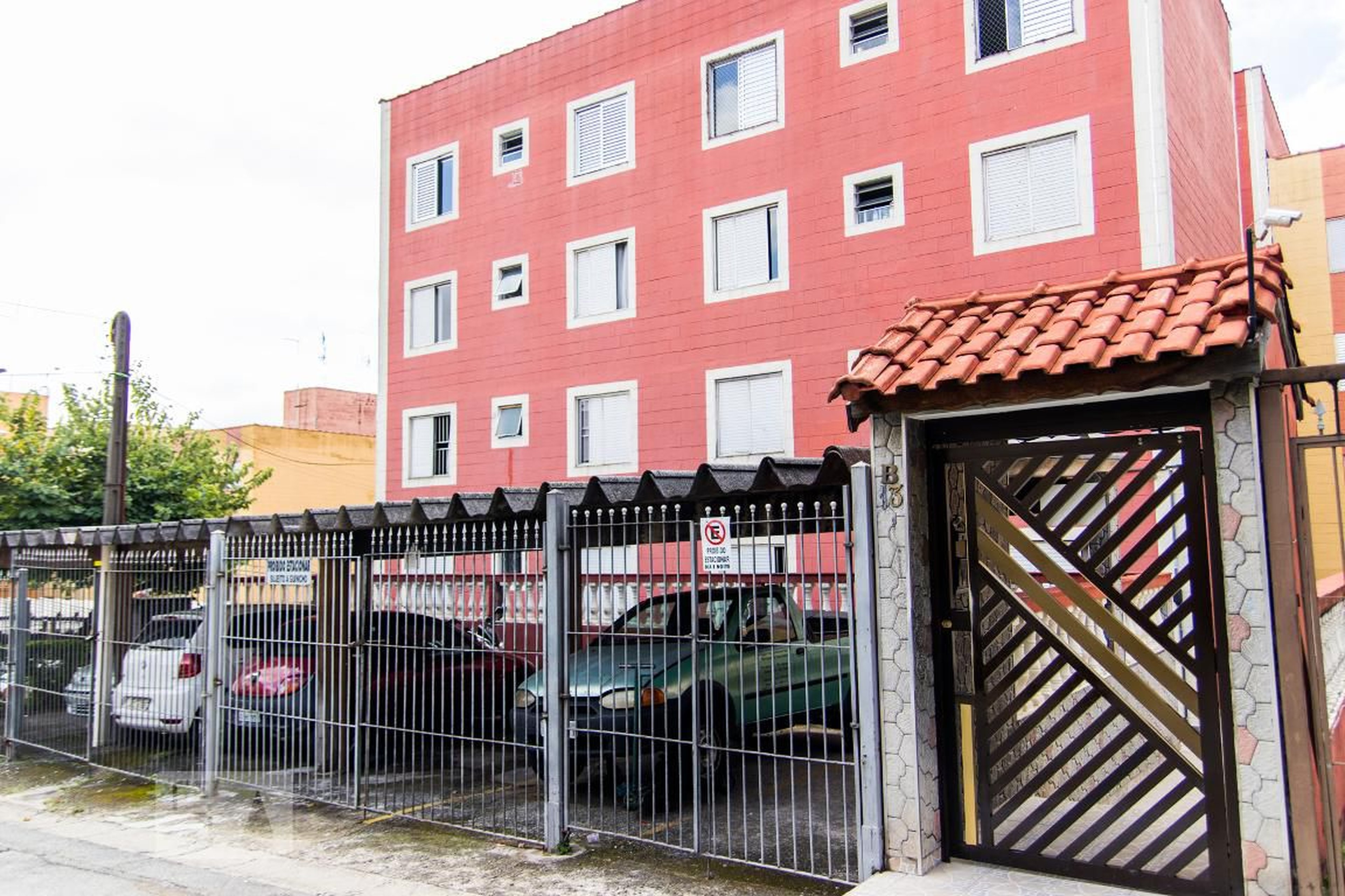 Fachada Condomínio em Rua Abel Ferreira, B13