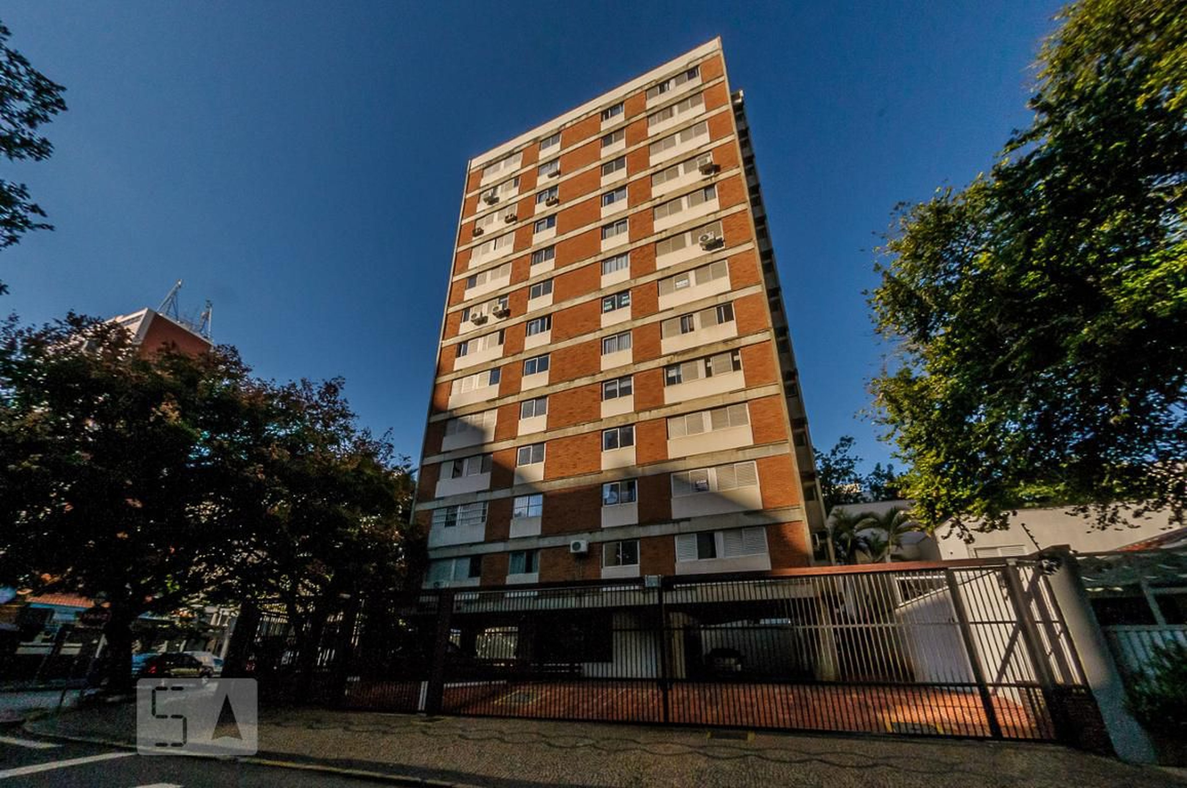 Fachada do Prédio Condomínio em Rua dos Bandeirantes, 84