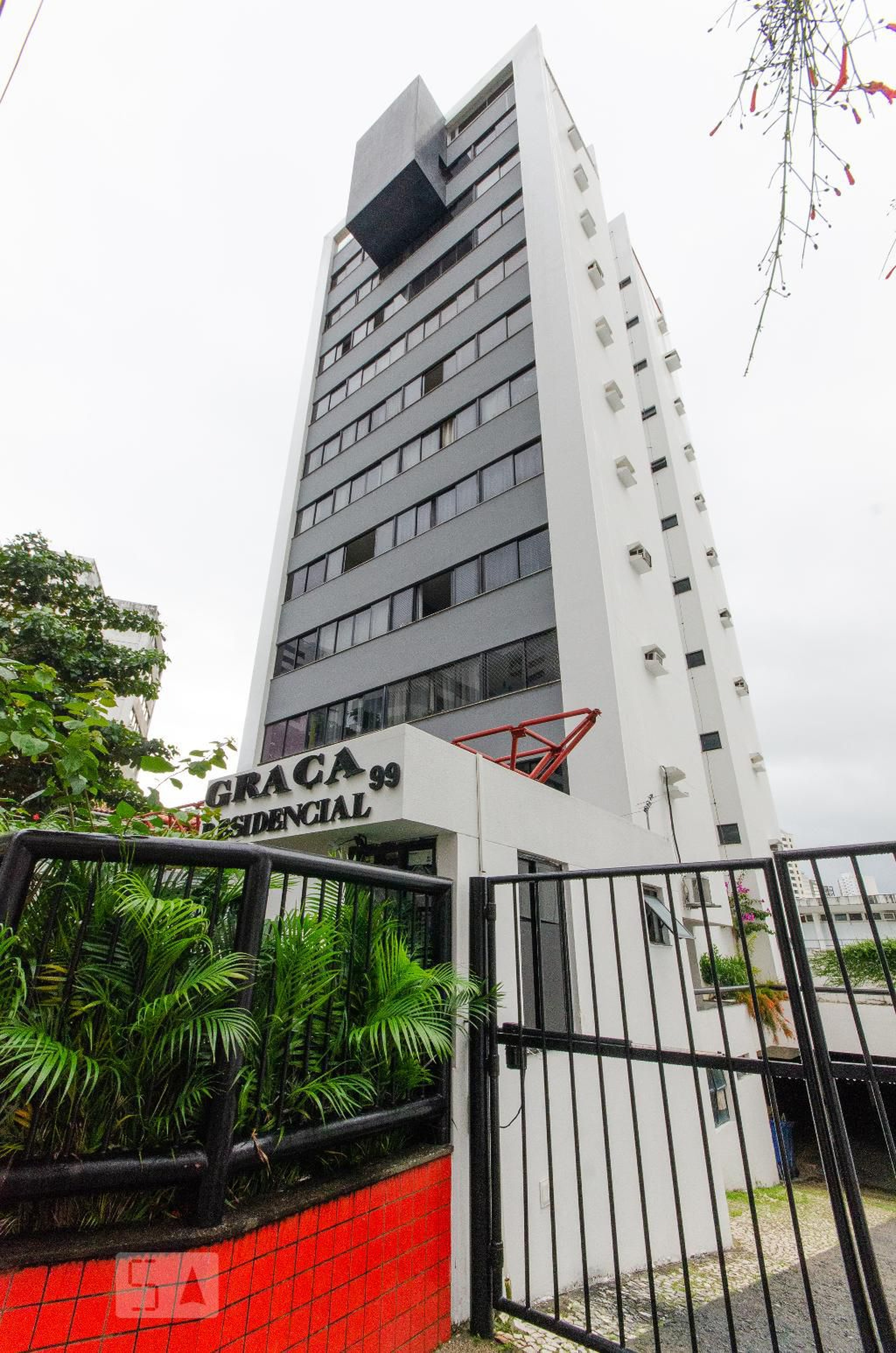 Fachada do Condomínio Condomínio Graça Residencial