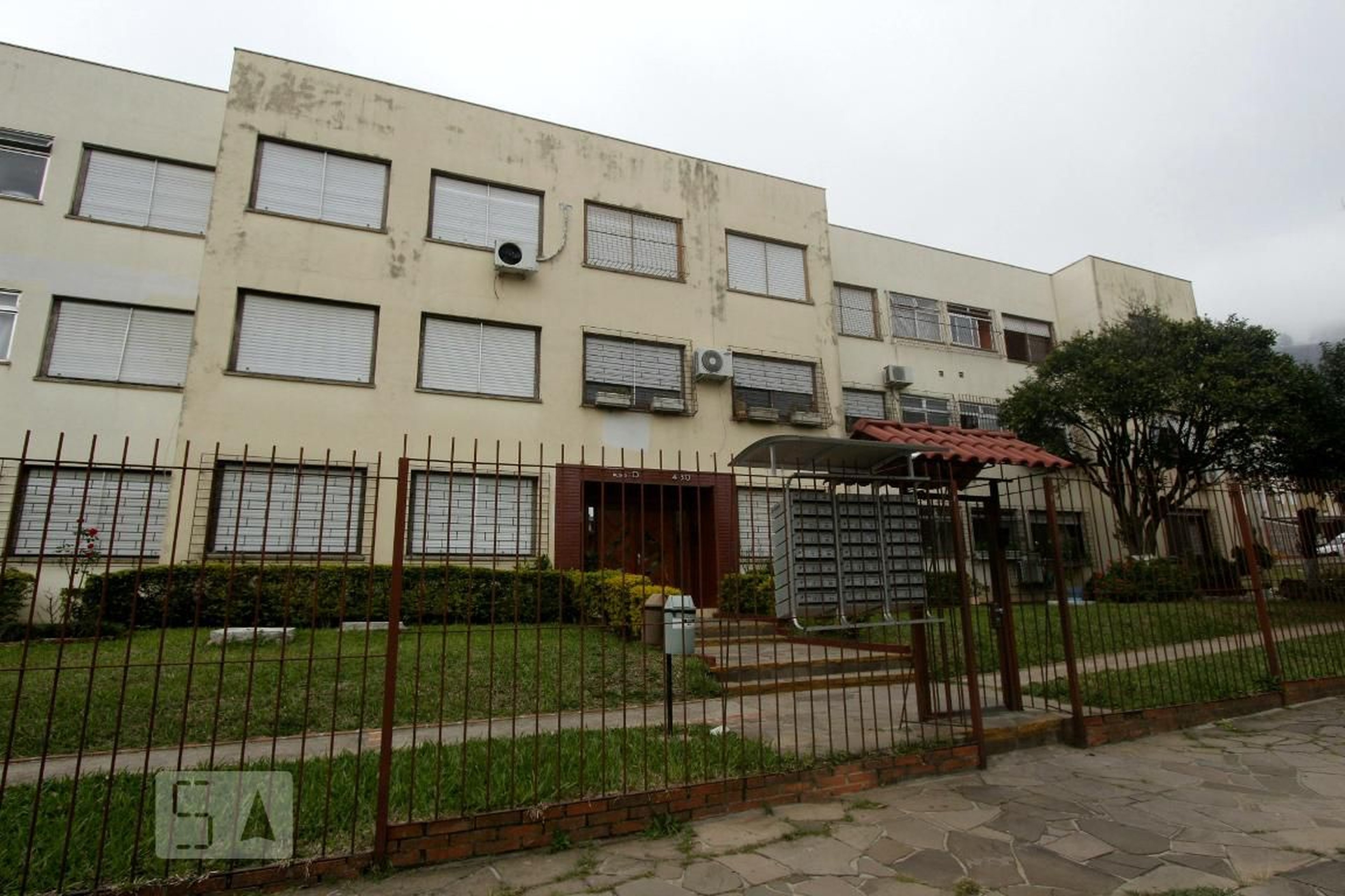 Fachada Condomínio em Rua Luís Lederman, 480