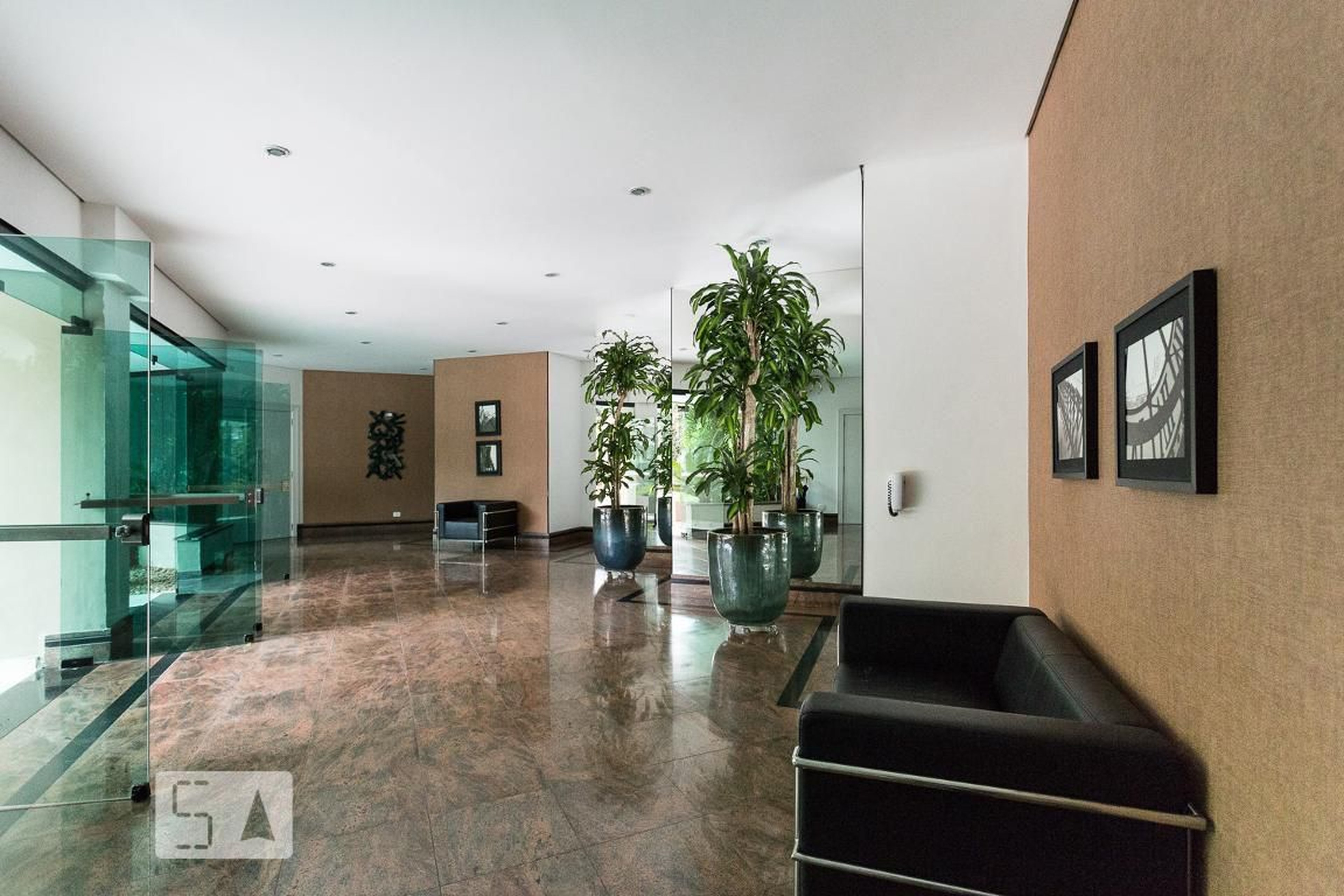 Hall Social - Park Promenade