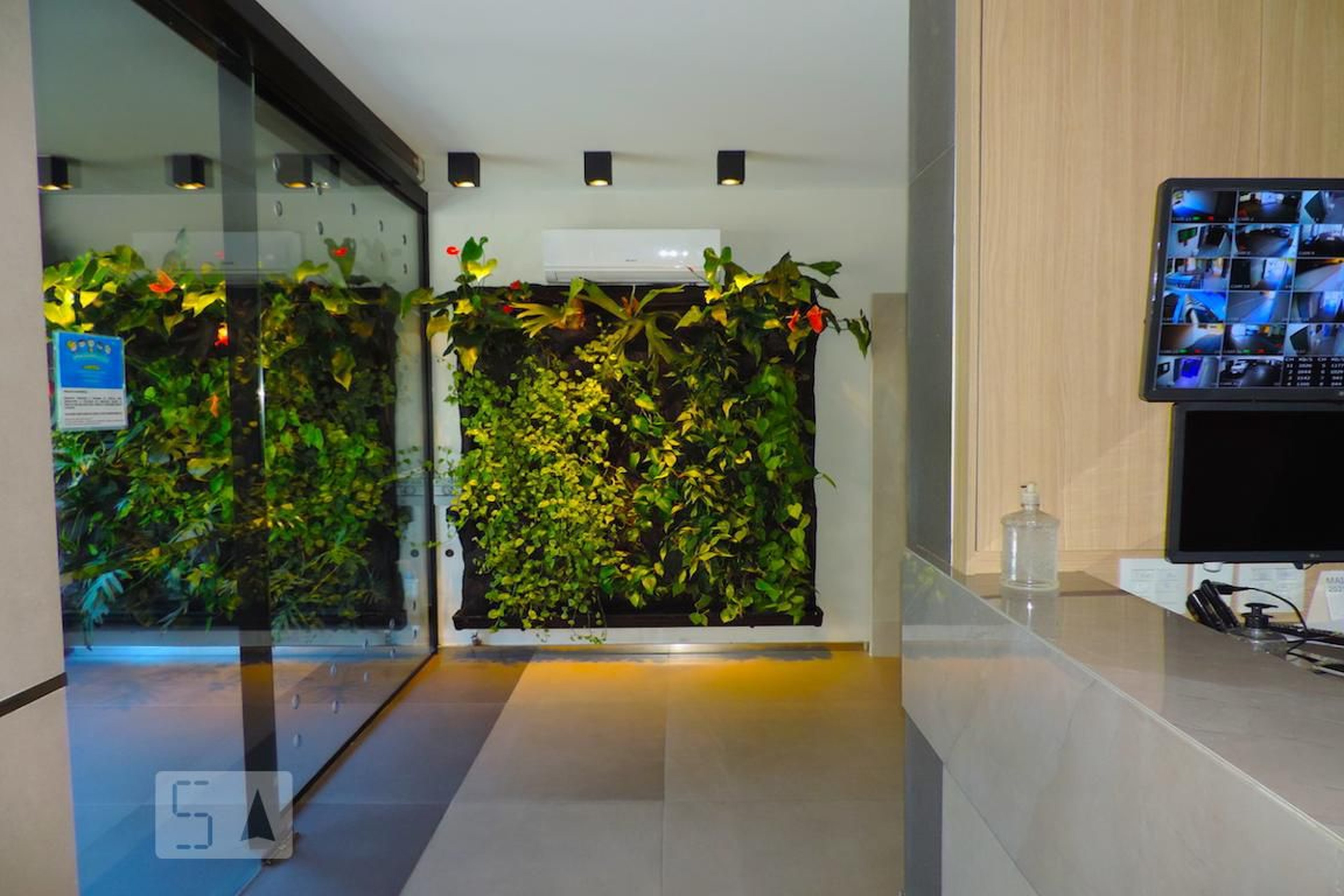 Hall de Entrada - Geneve Lausanne