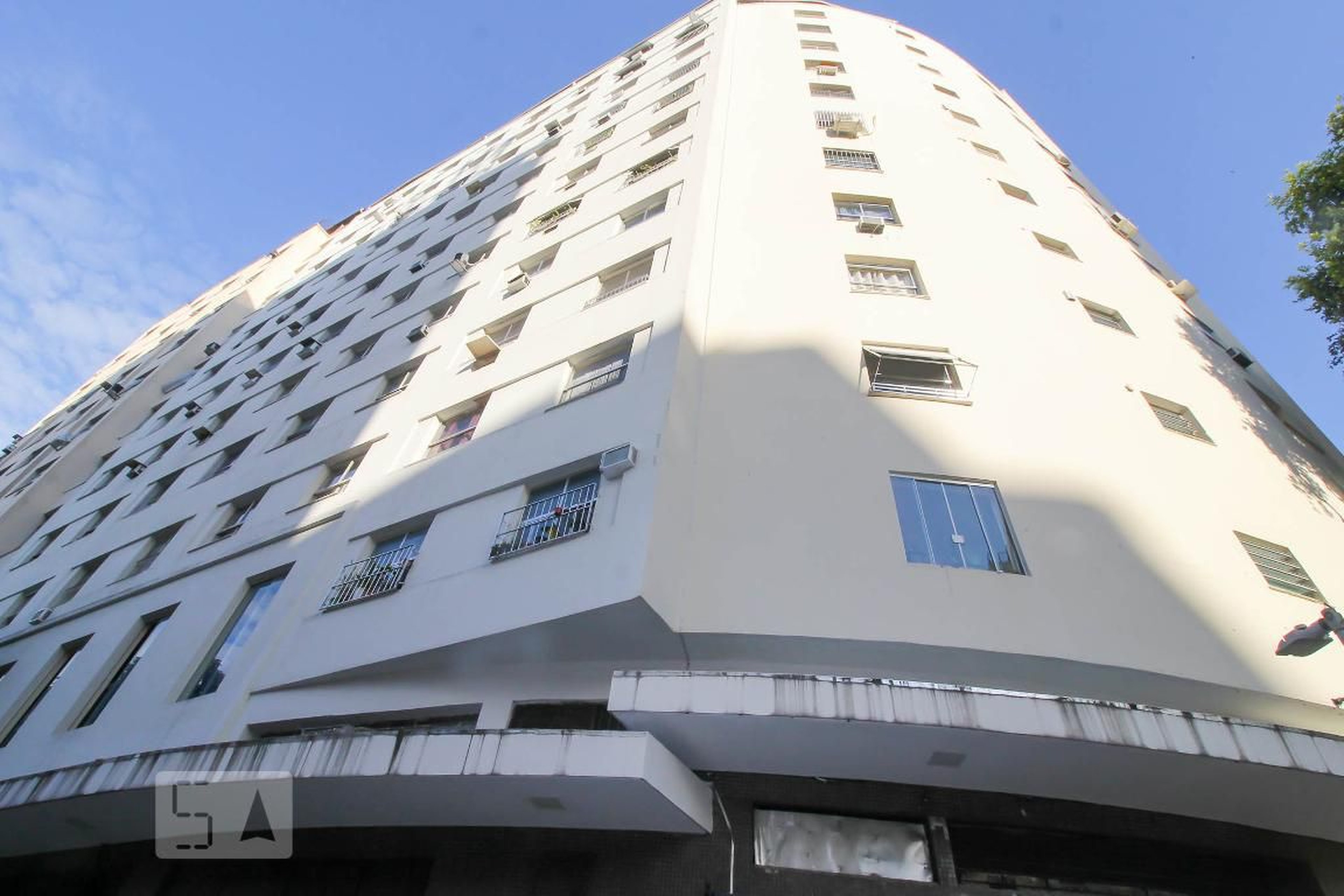 Fachada do Prédio Condomínio Lucca